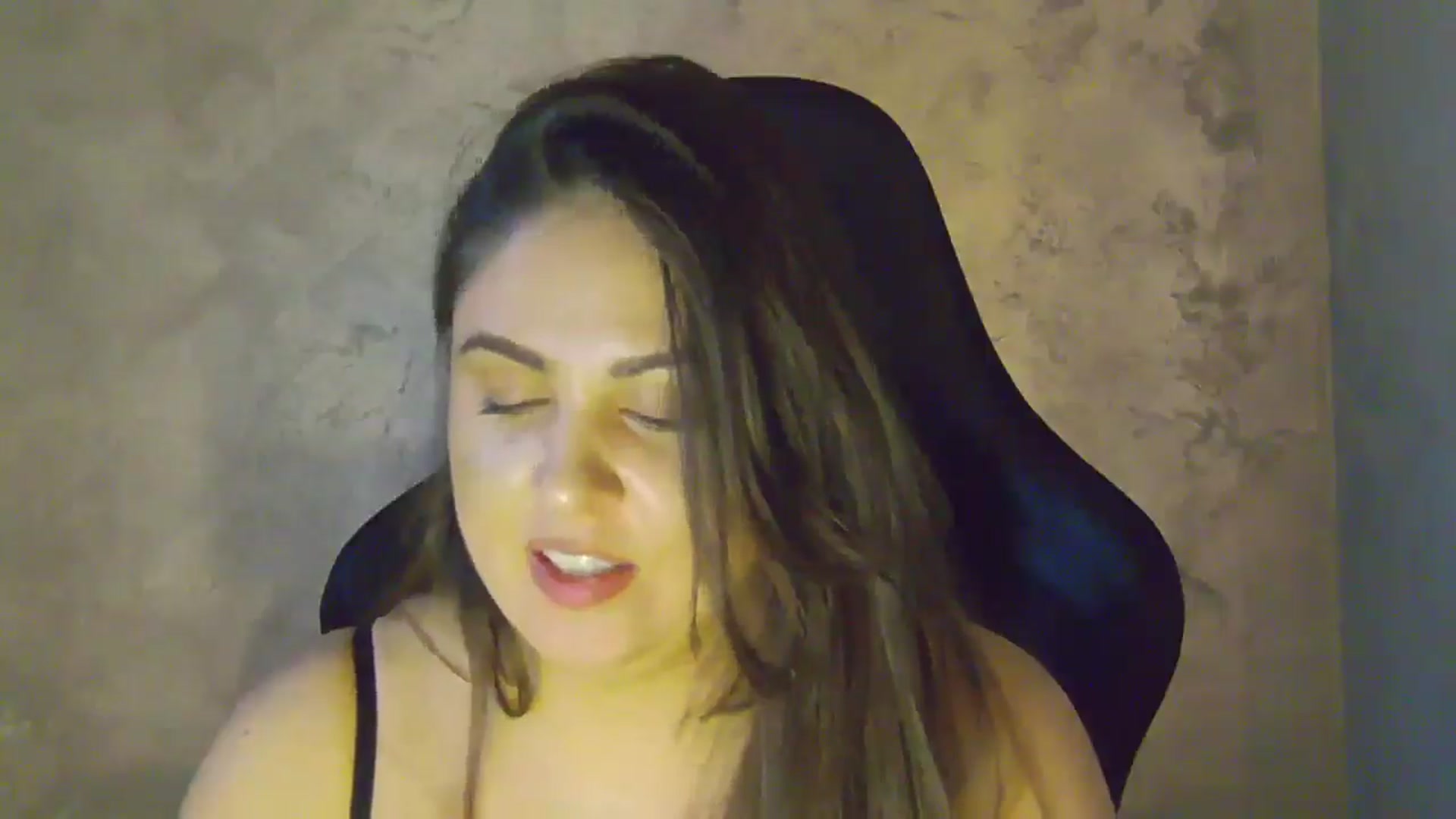 Gallery image thumbnail from NotVanilla's myfreecams stream on, 01/11/2026, 08:18 image 3 of 20