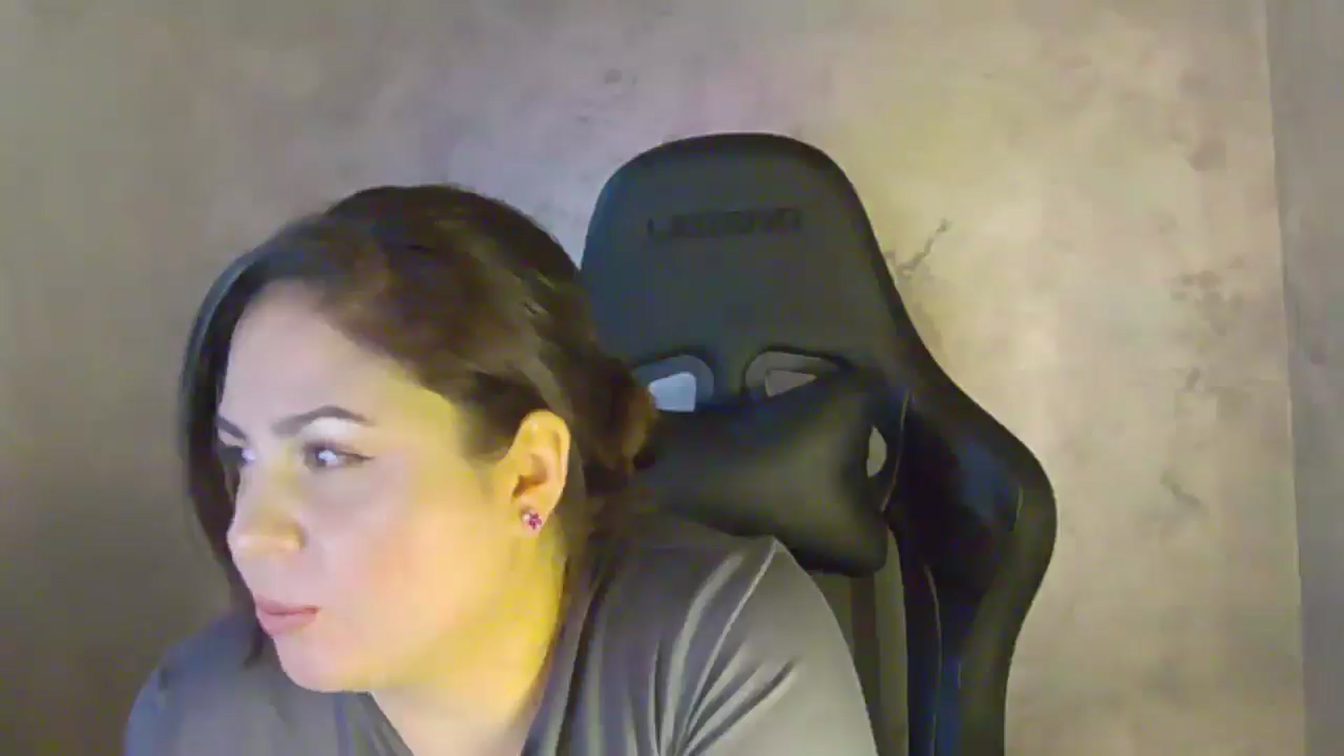 Gallery image thumbnail from NotVanilla's myfreecams stream on, 01/15/2026, 24:00 image 19 of 20