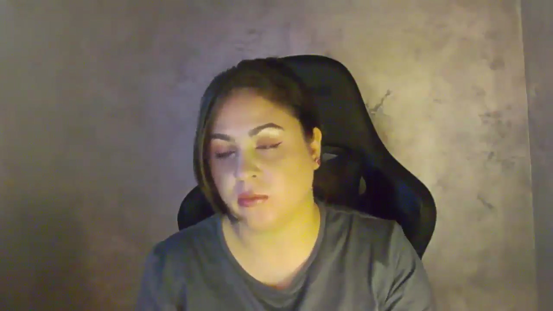 Gallery image thumbnail from NotVanilla's myfreecams stream on, 01/15/2026, 24:00 image 15 of 20