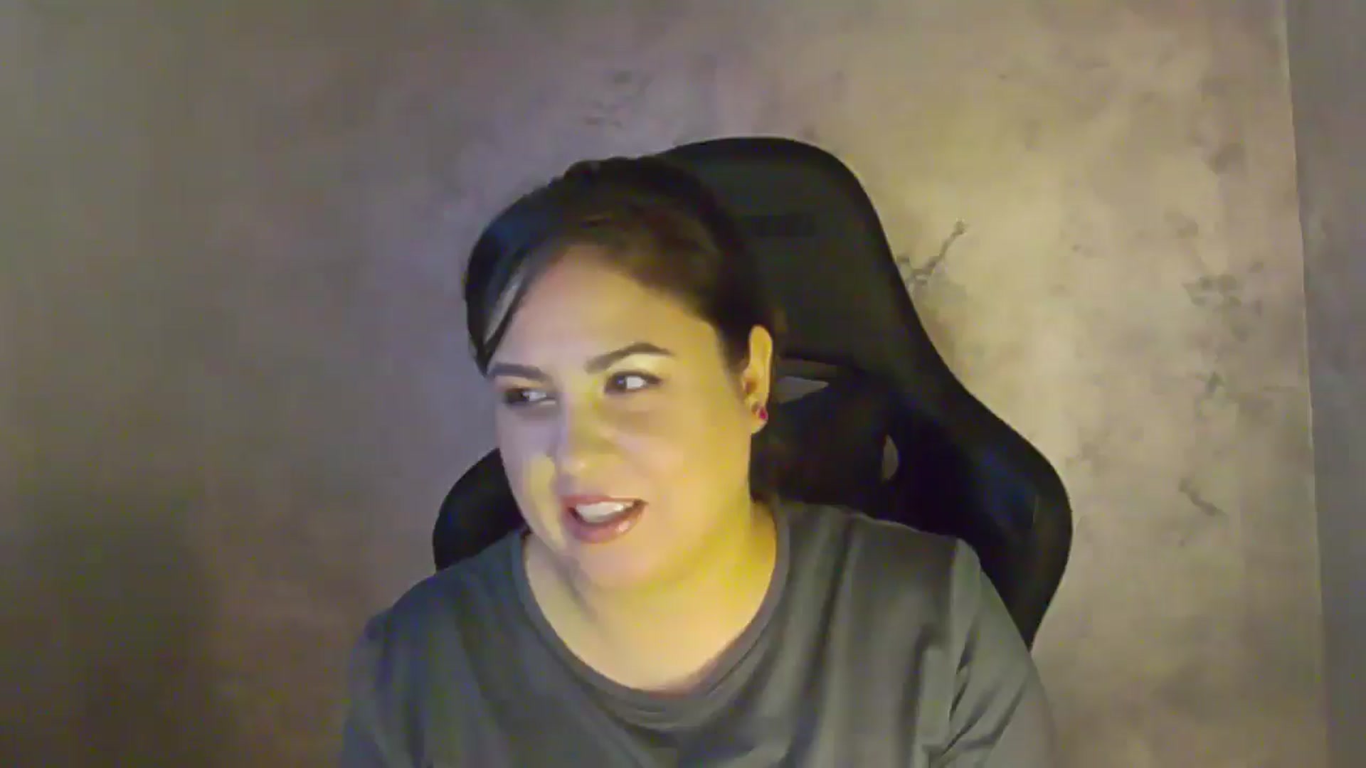 Gallery image thumbnail from NotVanilla's myfreecams stream on, 01/15/2026, 24:00 image 12 of 20