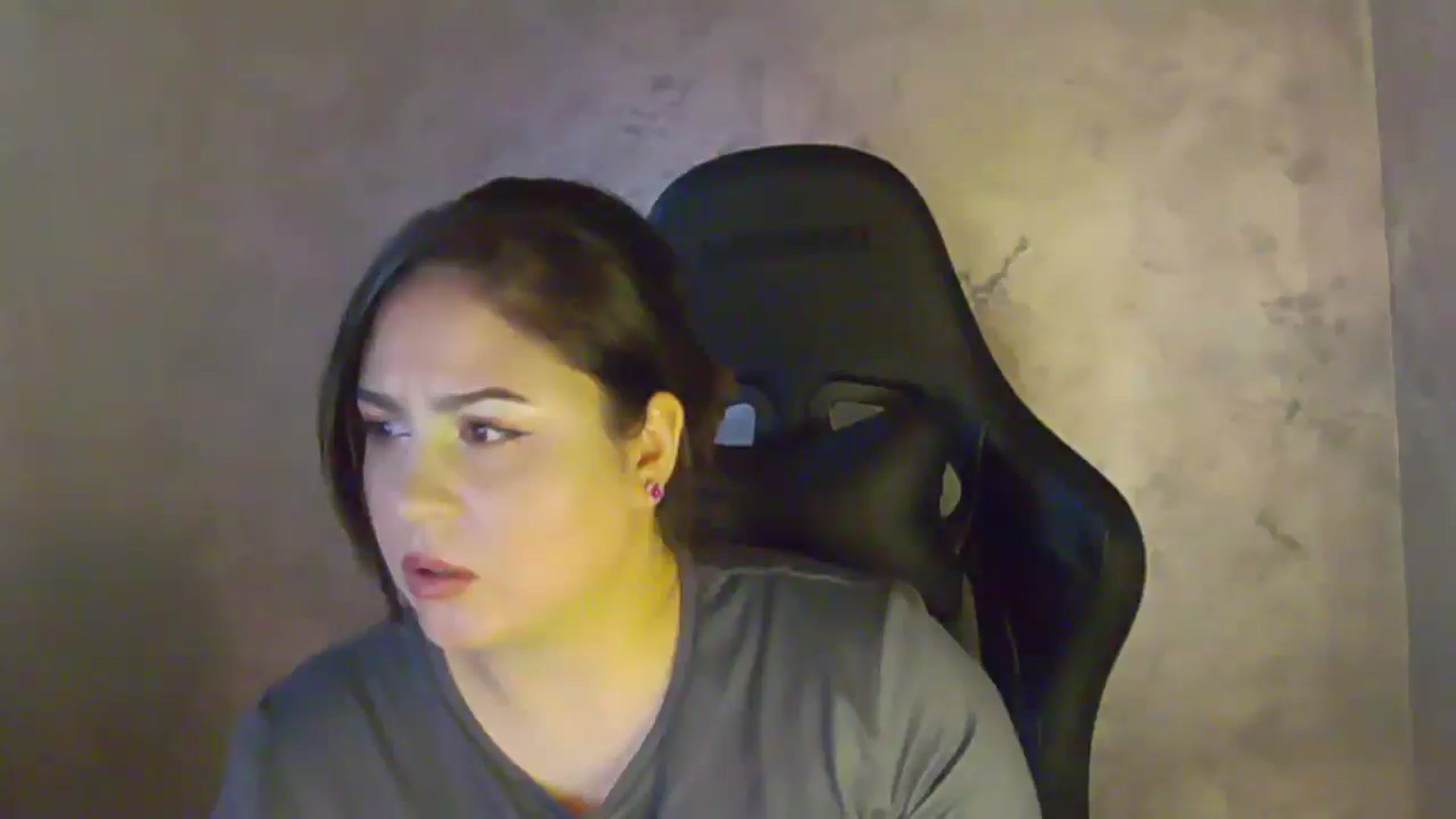 Gallery image thumbnail from NotVanilla's myfreecams stream on, 01/15/2026, 24:00 image 17 of 20