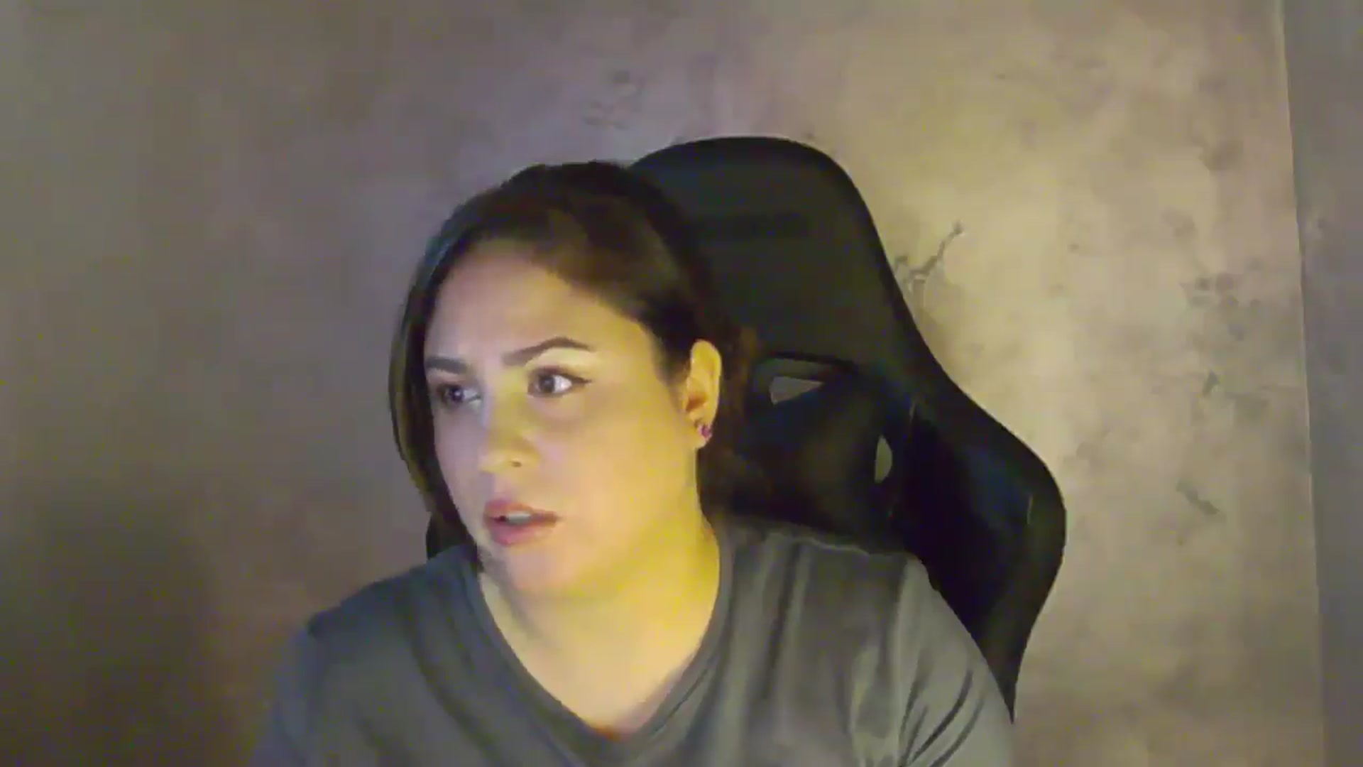Gallery image thumbnail from NotVanilla's myfreecams stream on, 01/15/2026, 24:00 image 13 of 20