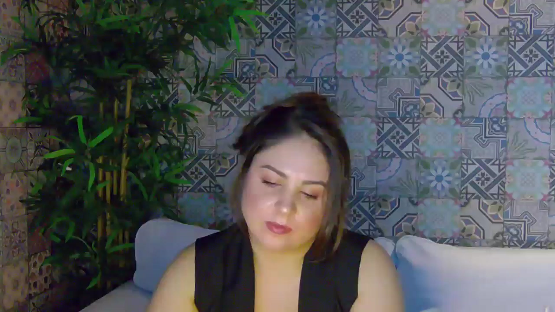 Gallery image thumbnail from NotVanilla's myfreecams stream on, 01/16/2026, 01:30 image 16 of 20