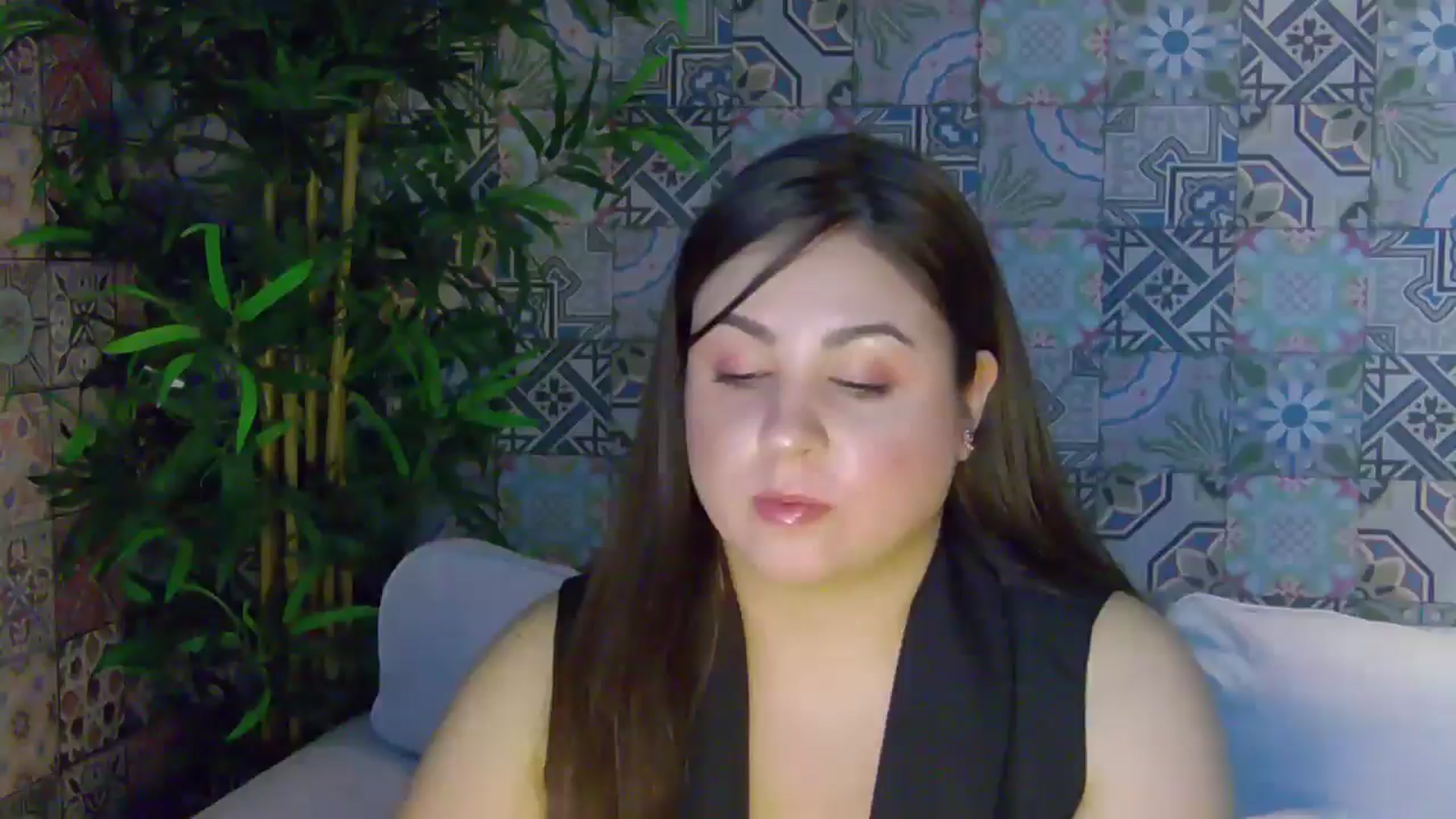 Gallery image thumbnail from NotVanilla's myfreecams stream on, 01/16/2026, 04:22 image 1 of 20