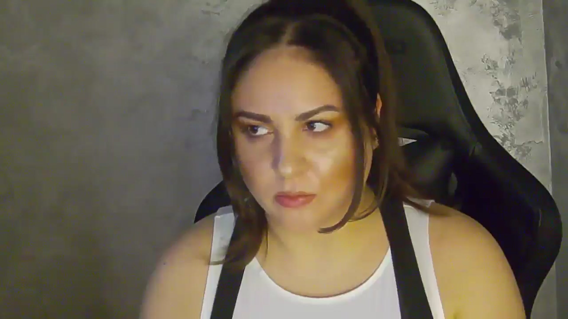 Gallery image thumbnail from NotVanilla's myfreecams stream on, 01/17/2026, 05:00 image 15 of 20