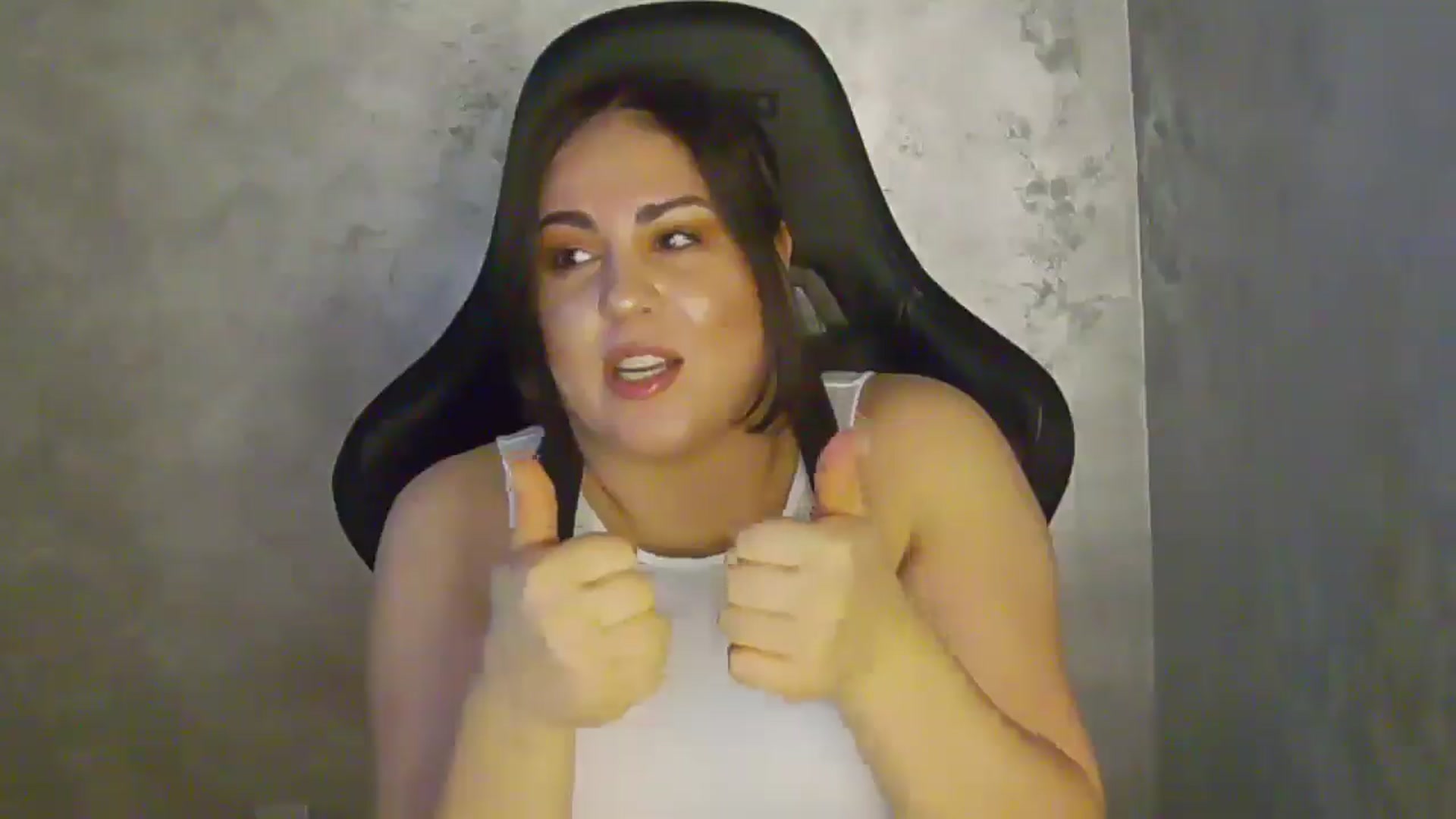 Gallery image thumbnail from NotVanilla's myfreecams stream on, 01/17/2026, 05:00 image 3 of 20