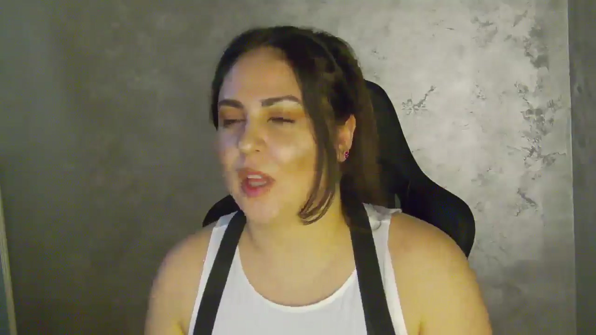 Gallery image thumbnail from NotVanilla's myfreecams stream on, 01/17/2026, 06:46 image 8 of 20