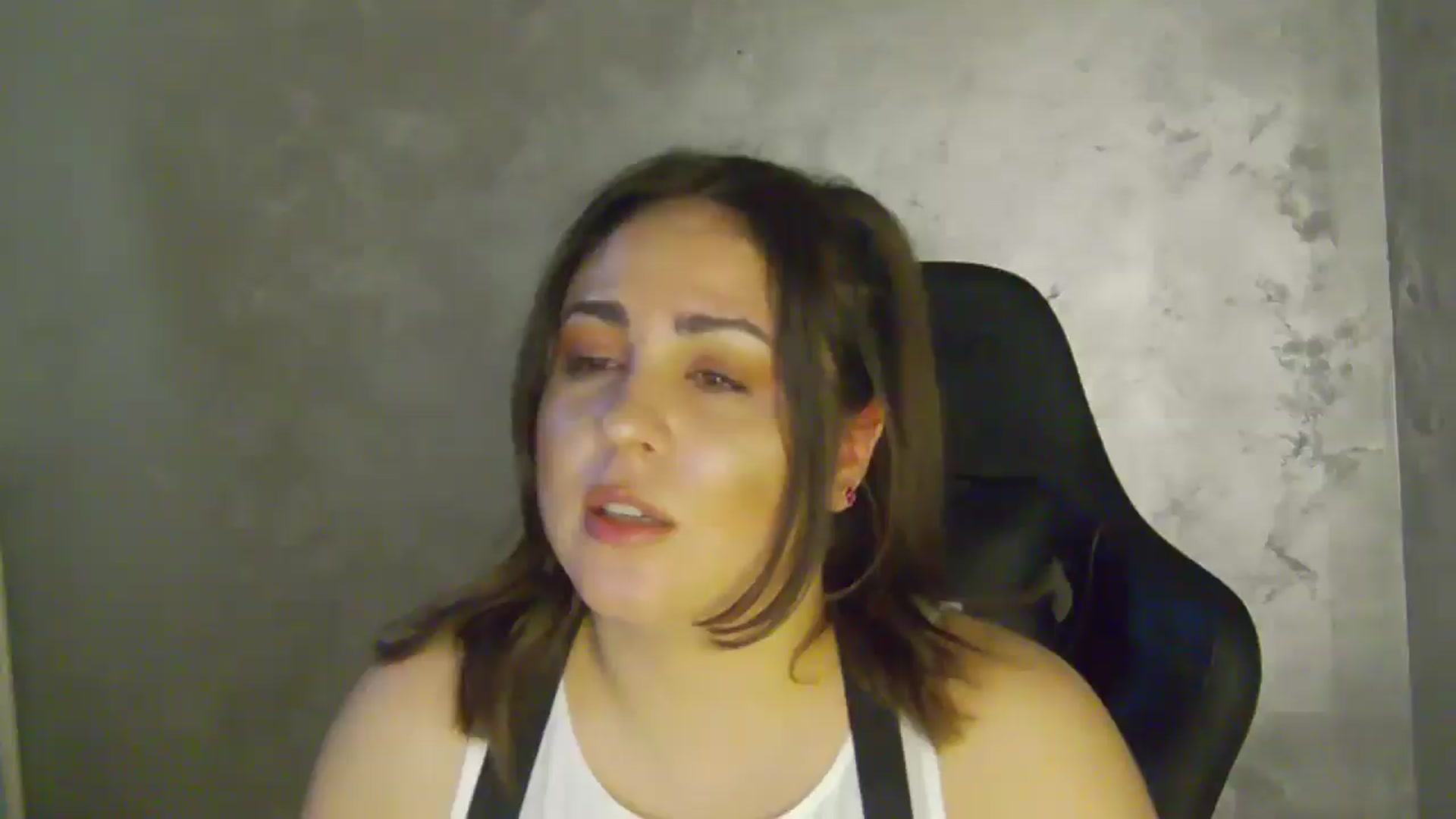 Gallery image thumbnail from NotVanilla's myfreecams stream on, 01/17/2026, 06:46 image 9 of 20