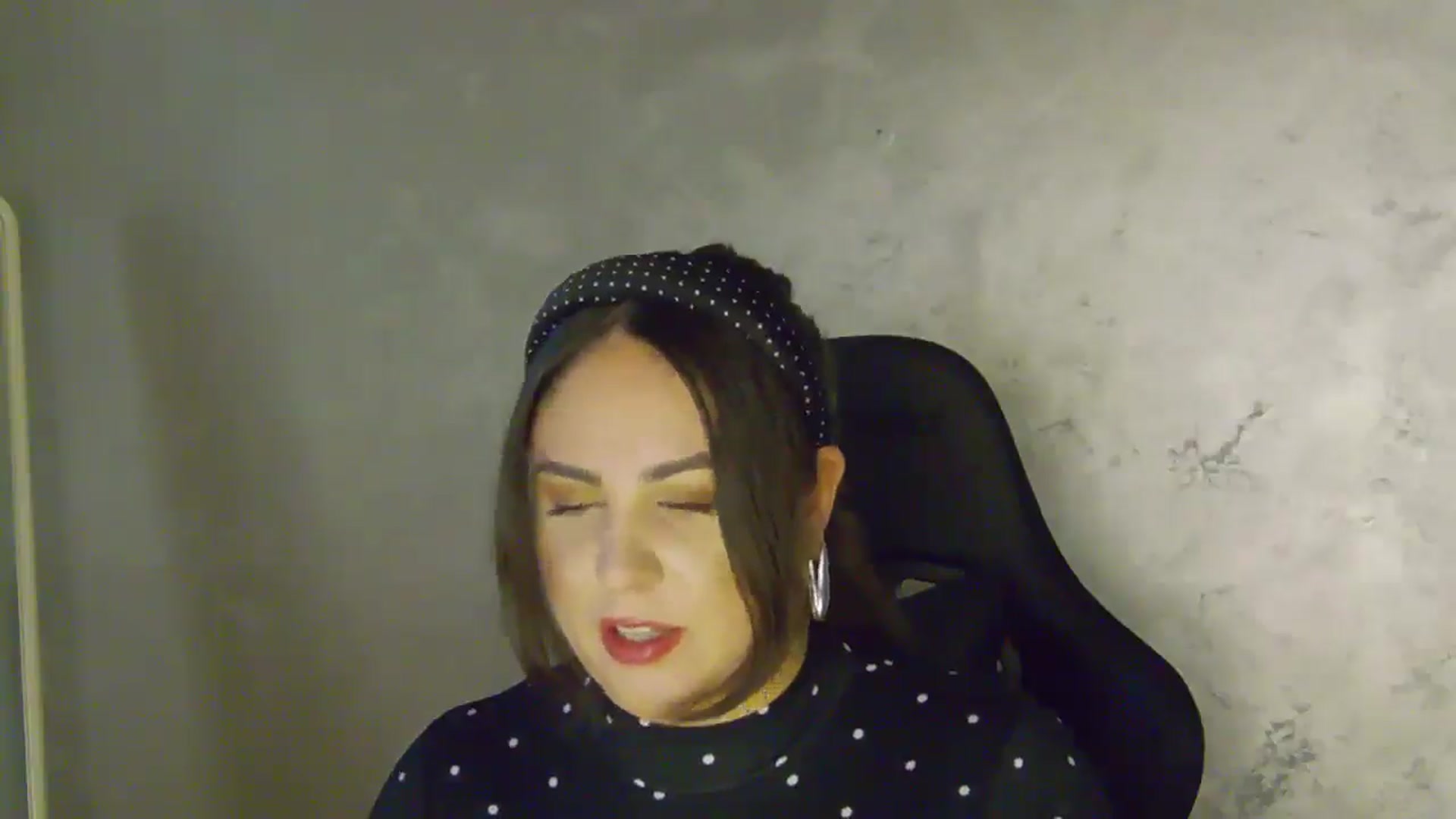 Gallery image thumbnail from NotVanilla's myfreecams stream on, 02/01/2026, 23:45 image 4 of 20