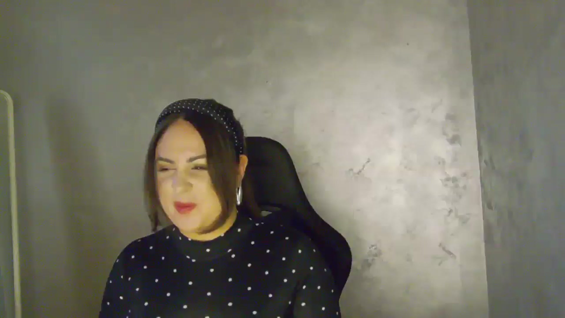 Gallery image thumbnail from NotVanilla's myfreecams stream on, 02/01/2026, 23:45 image 17 of 20