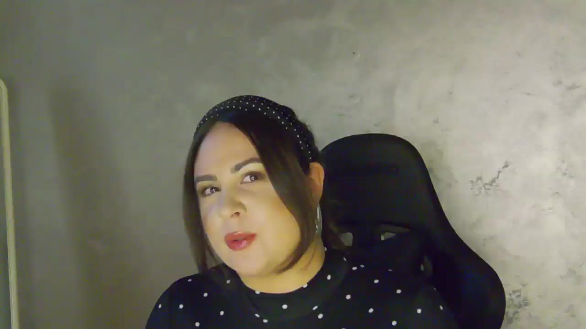 Gallery image thumbnail from NotVanilla's myfreecams stream on, 02/01/2026, 23:45 image 1 of 20