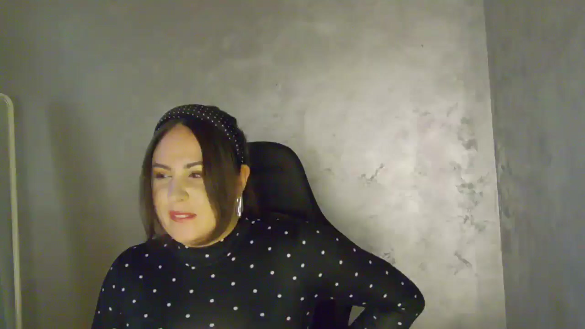 Gallery image thumbnail from NotVanilla's myfreecams stream on, 02/01/2026, 23:45 image 18 of 20