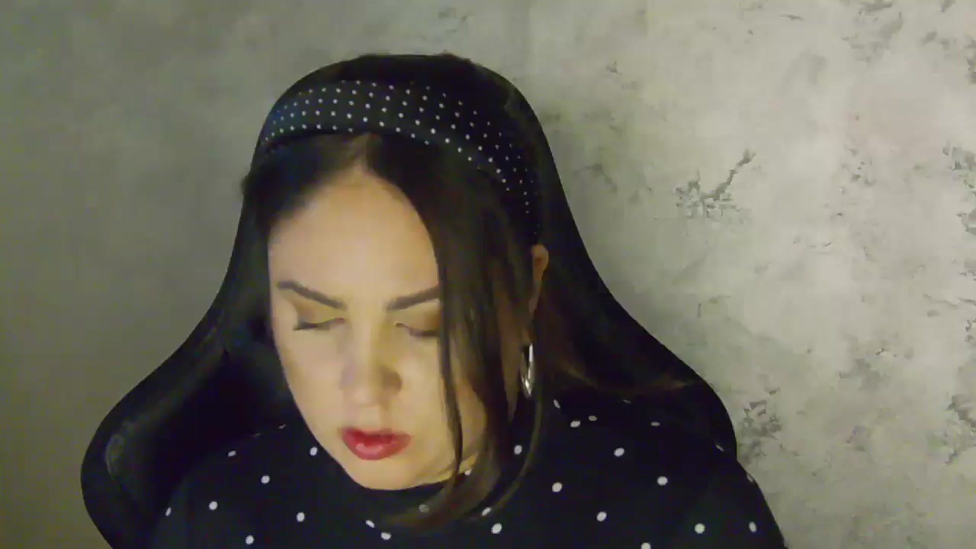 Gallery image thumbnail from NotVanilla's myfreecams stream on, 02/02/2026, 03:29 image 6 of 20