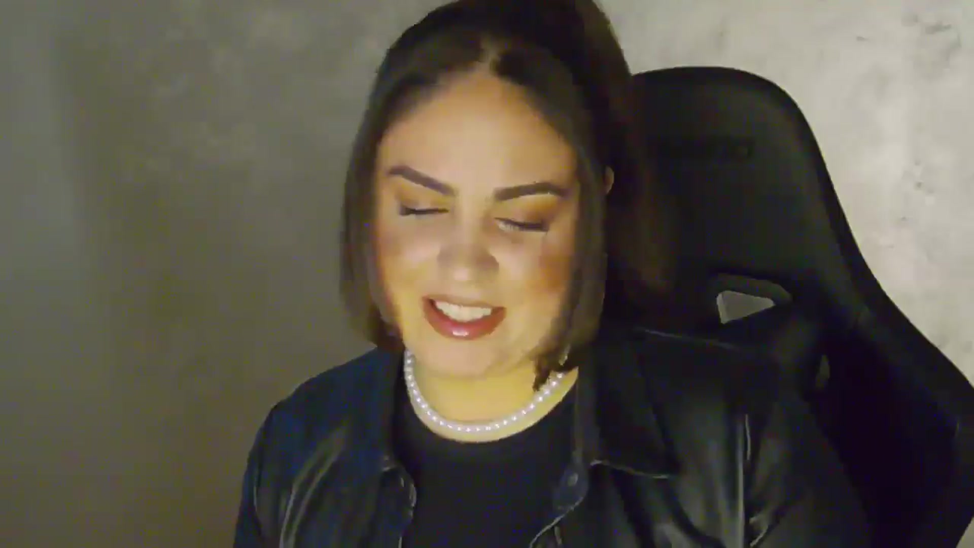 Gallery image thumbnail from NotVanilla's myfreecams stream on, 02/03/2026, 01:00 image 17 of 20