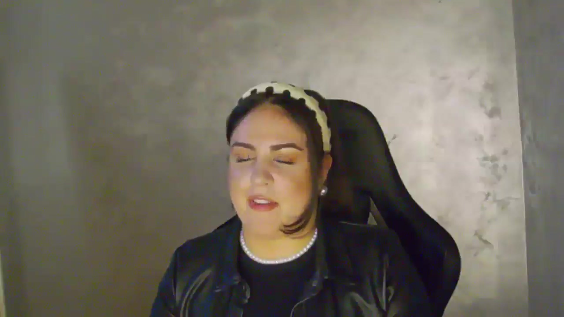 Gallery image thumbnail from NotVanilla's myfreecams stream on, 02/03/2026, 05:08 image 16 of 20