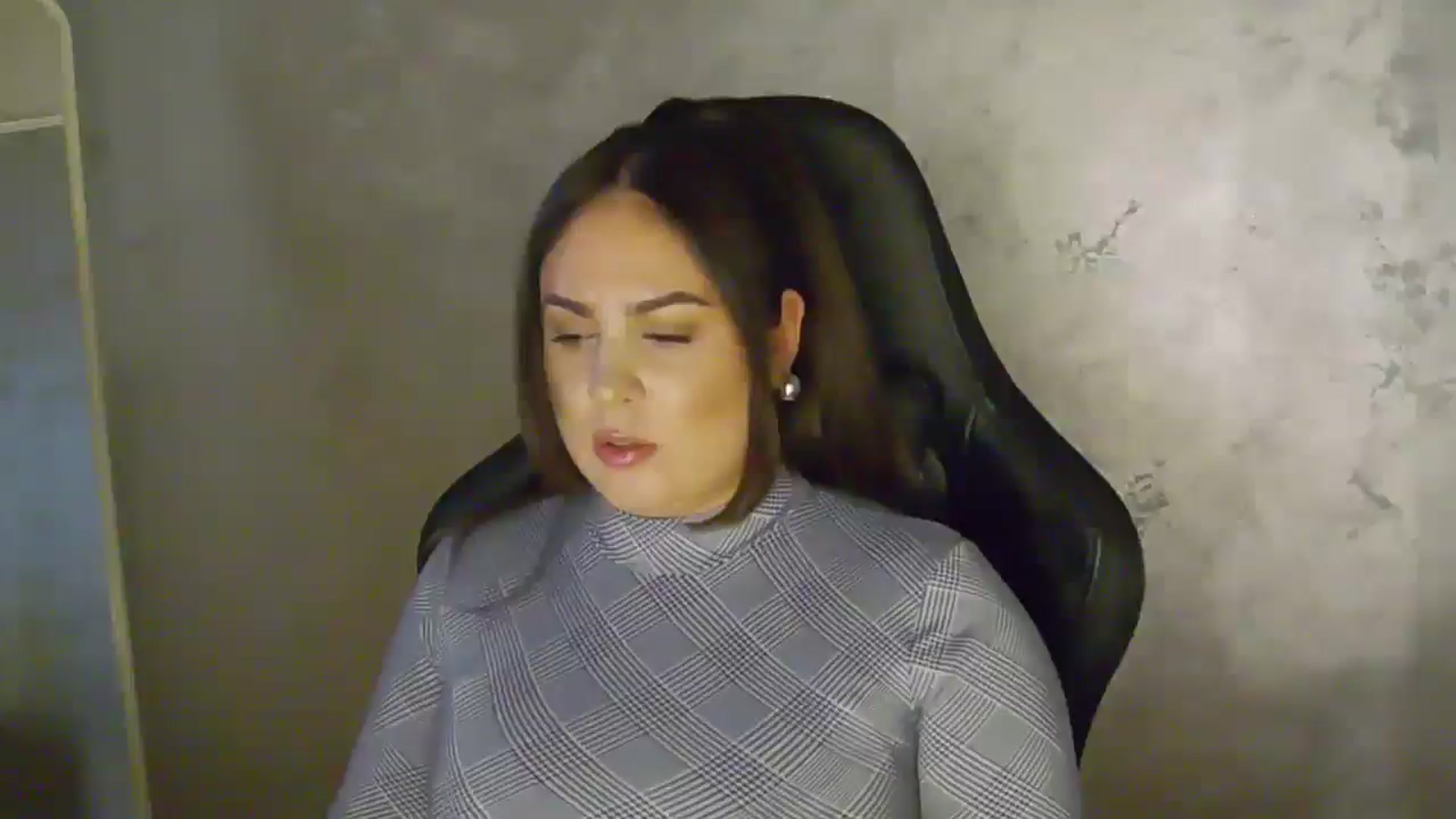 Gallery image thumbnail from NotVanilla's myfreecams stream on, 02/03/2026, 23:33 image 19 of 20