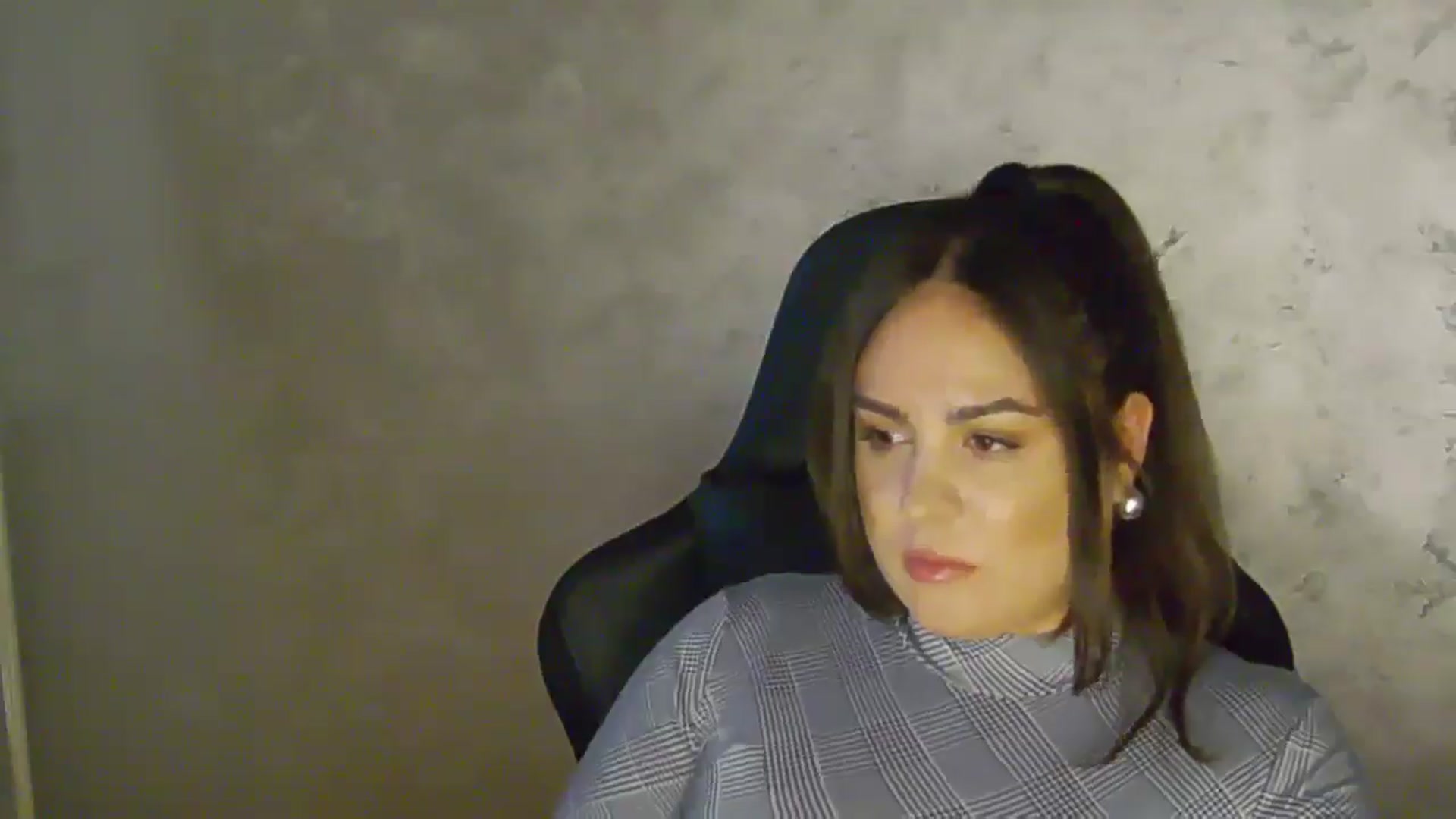 Gallery image thumbnail from NotVanilla's myfreecams stream on, 02/04/2026, 24:09 image 17 of 20