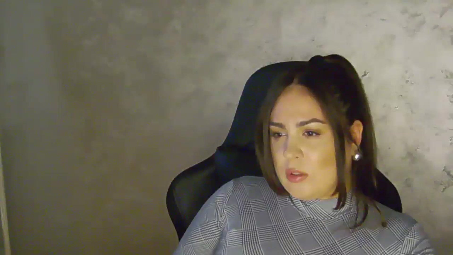 Gallery image thumbnail from NotVanilla's myfreecams stream on, 02/04/2026, 24:09 image 12 of 20