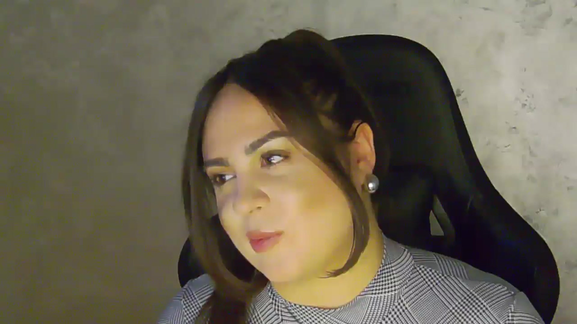 Gallery image thumbnail from NotVanilla's myfreecams stream on, 02/04/2026, 02:02 image 17 of 20