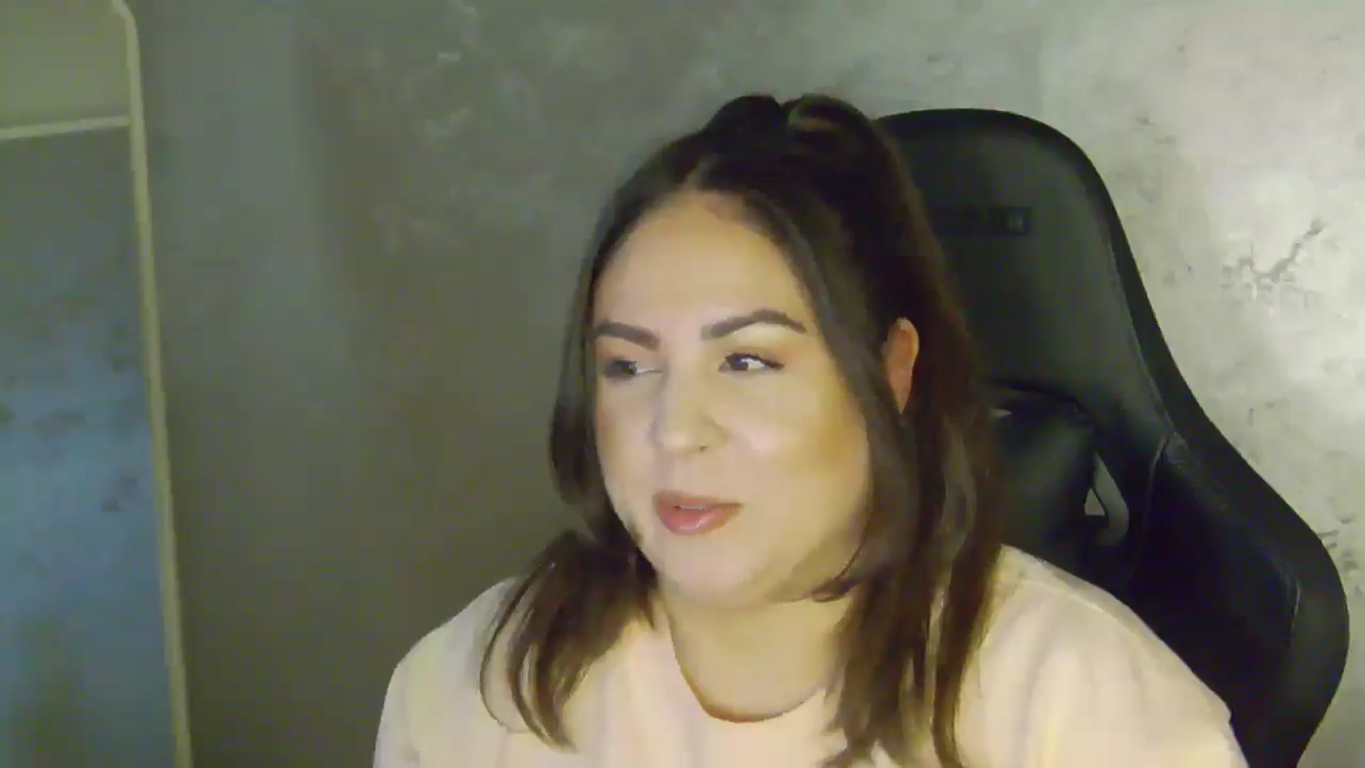 Gallery image thumbnail from NotVanilla's myfreecams stream on, 02/04/2026, 23:42 image 7 of 20