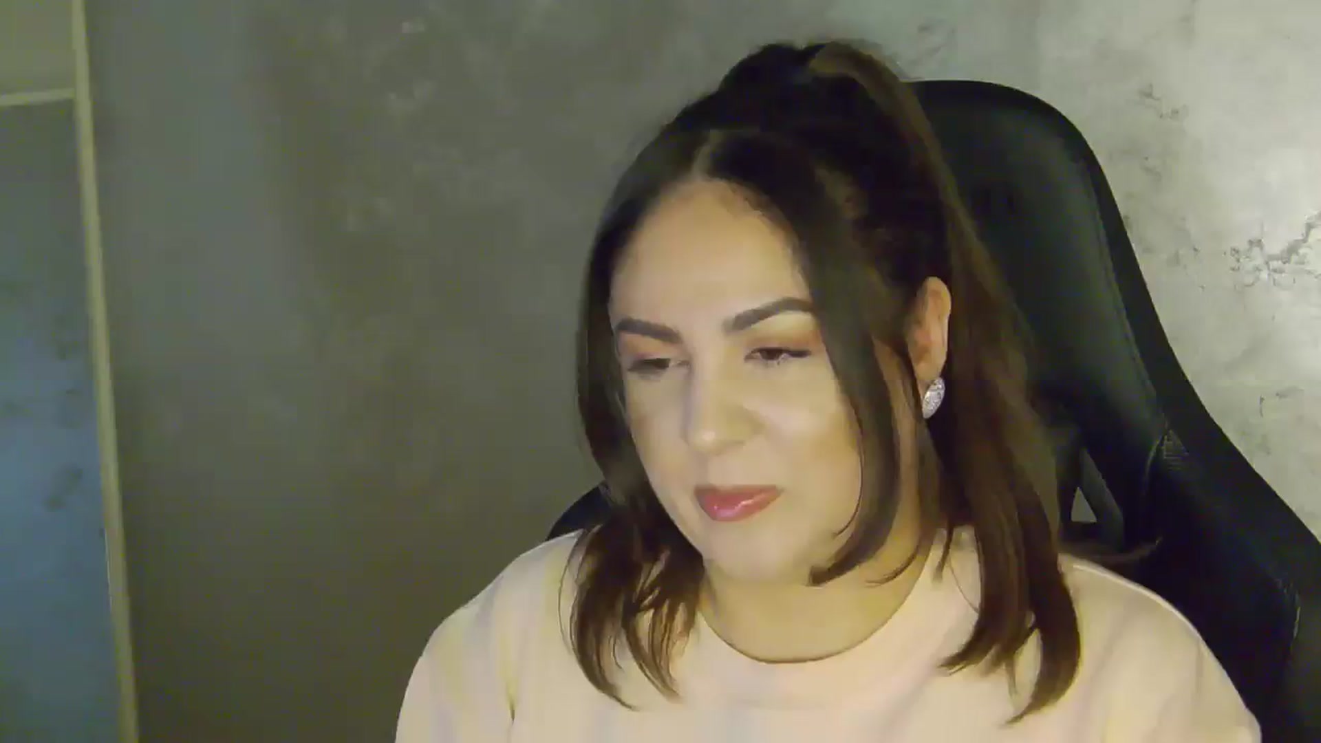 Gallery image thumbnail from NotVanilla's myfreecams stream on, 02/04/2026, 23:42 image 1 of 20