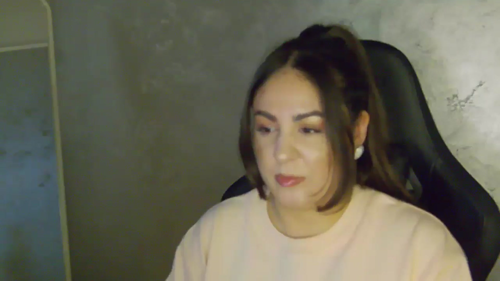 Gallery image thumbnail from NotVanilla's myfreecams stream on, 02/04/2026, 23:42 image 3 of 20