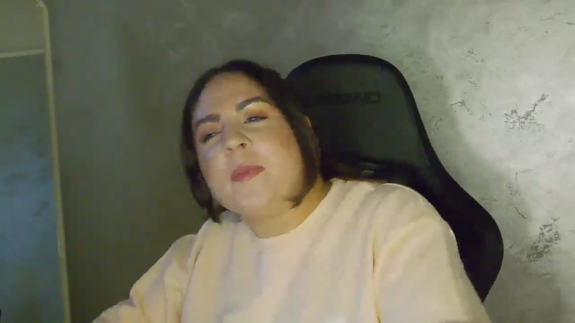 Gallery image thumbnail from NotVanilla's myfreecams stream on, 02/04/2026, 23:42 image 17 of 20