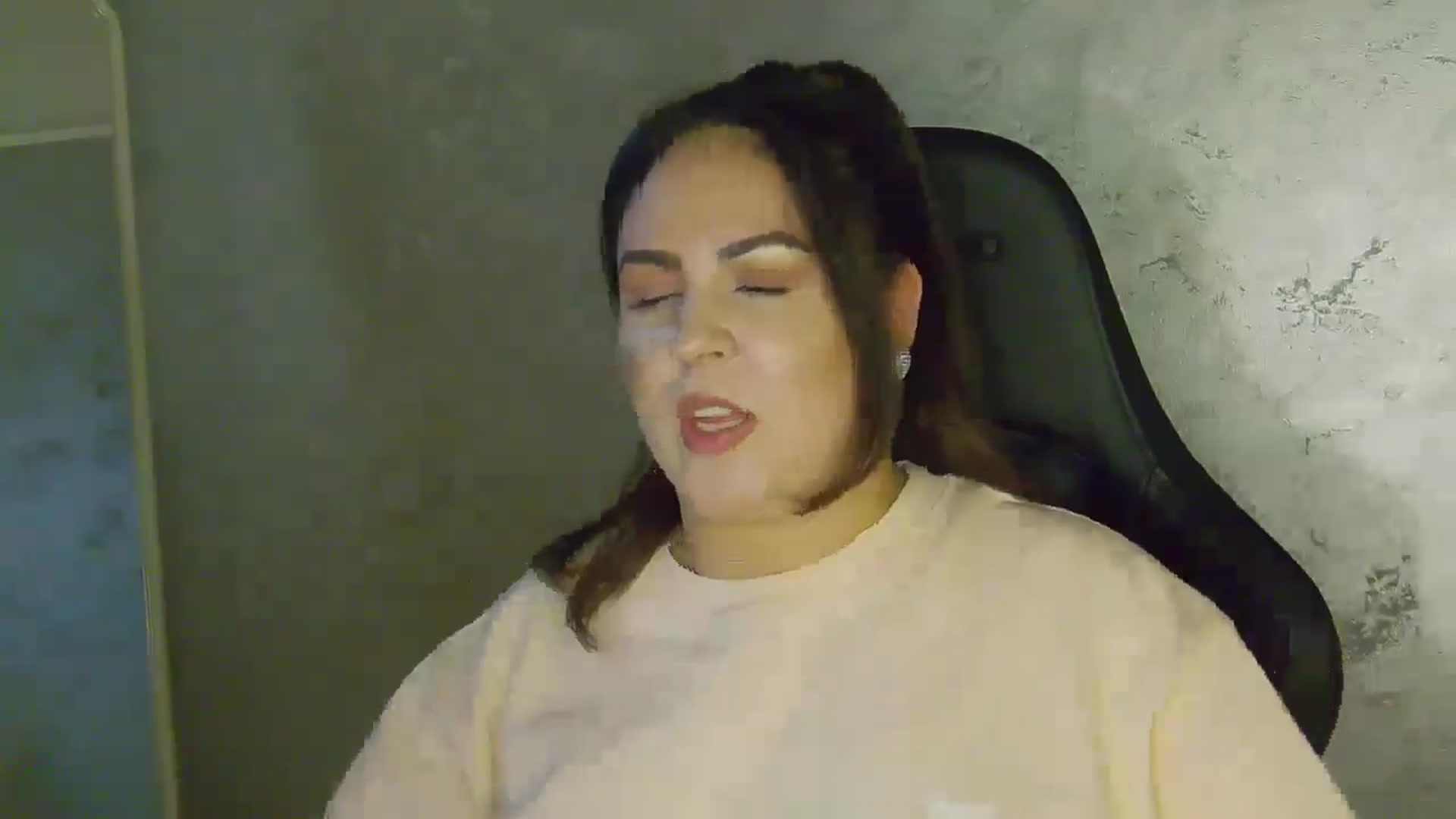 Gallery image thumbnail from NotVanilla's myfreecams stream on, 02/04/2026, 23:42 image 20 of 20