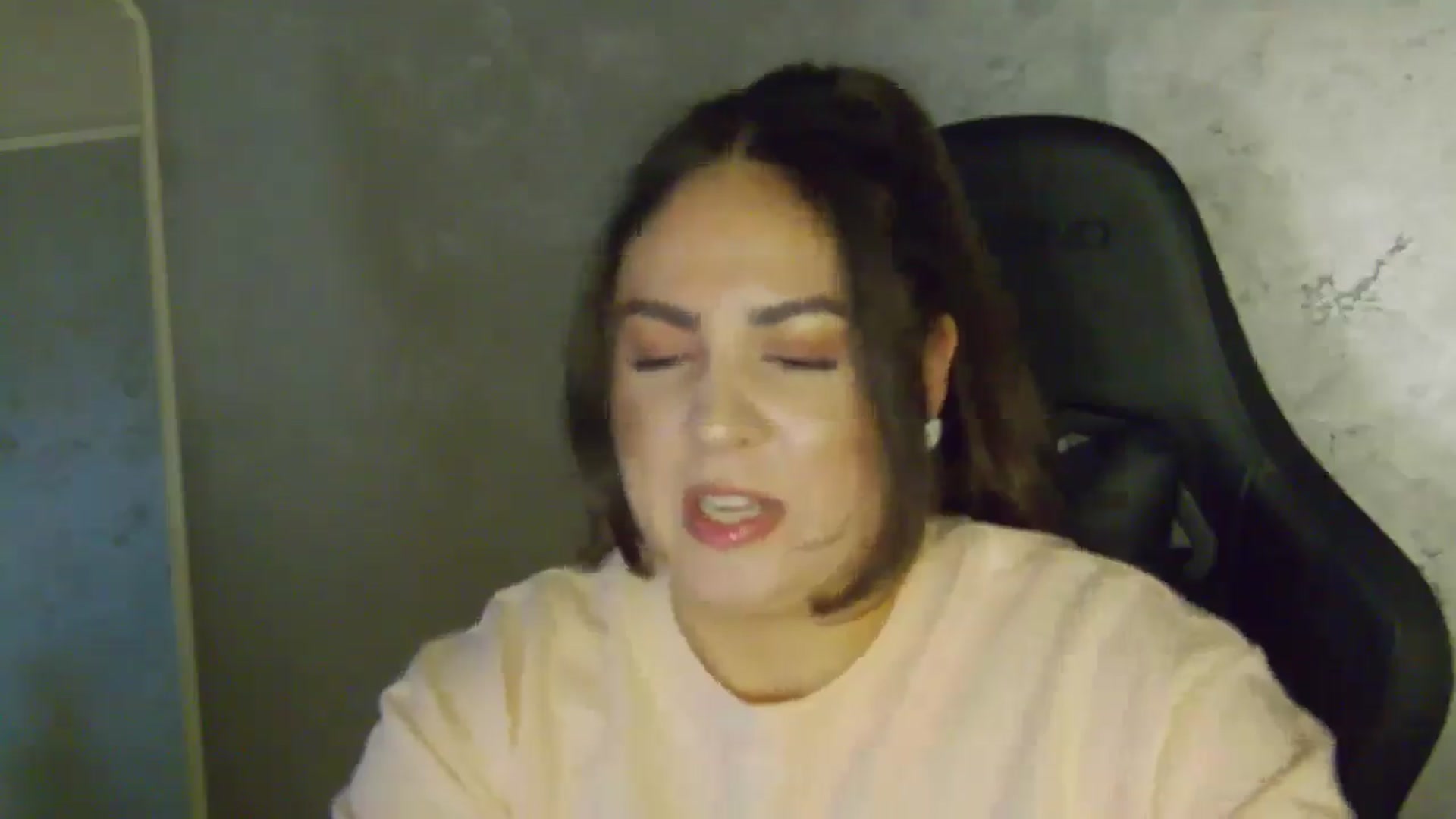 Gallery image thumbnail from NotVanilla's myfreecams stream on, 02/04/2026, 23:42 image 2 of 20