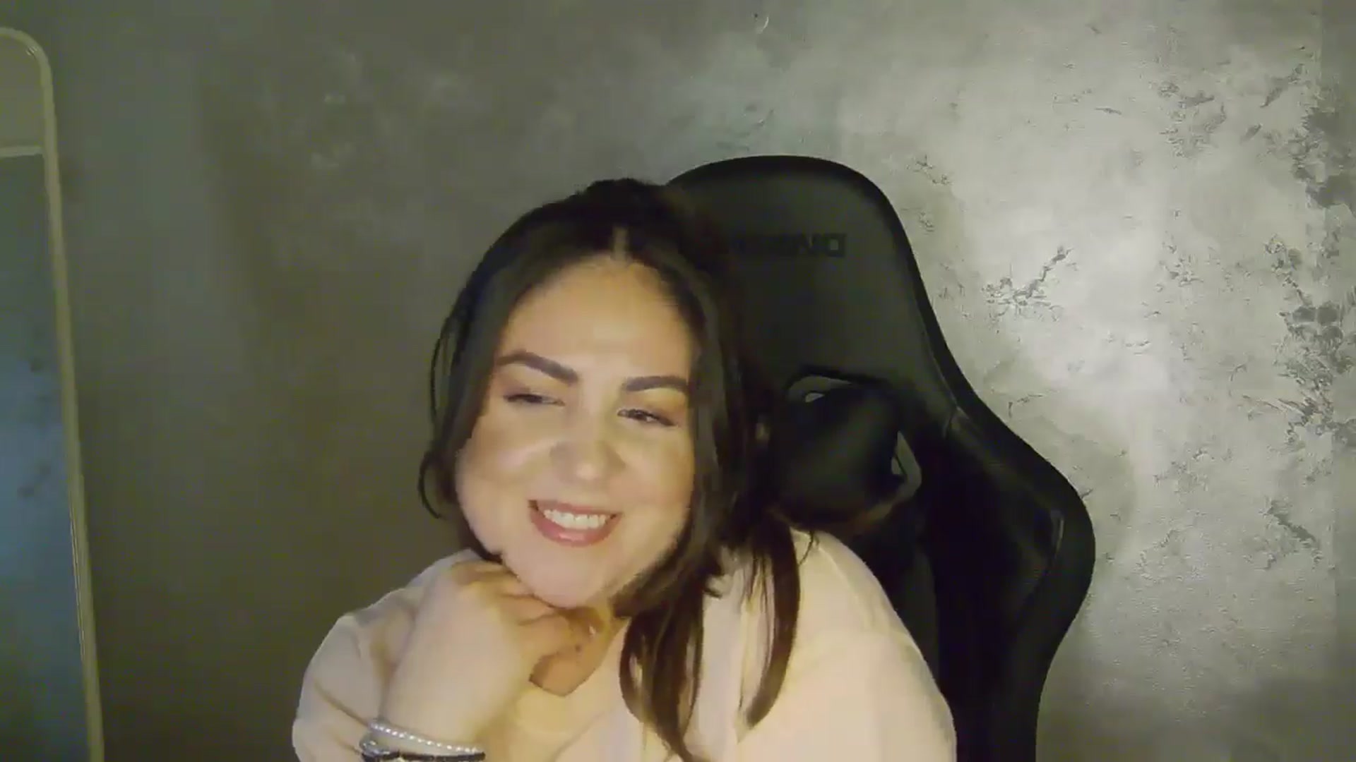 Gallery image thumbnail from NotVanilla's myfreecams stream on, 02/05/2026, 24:17 image 17 of 20