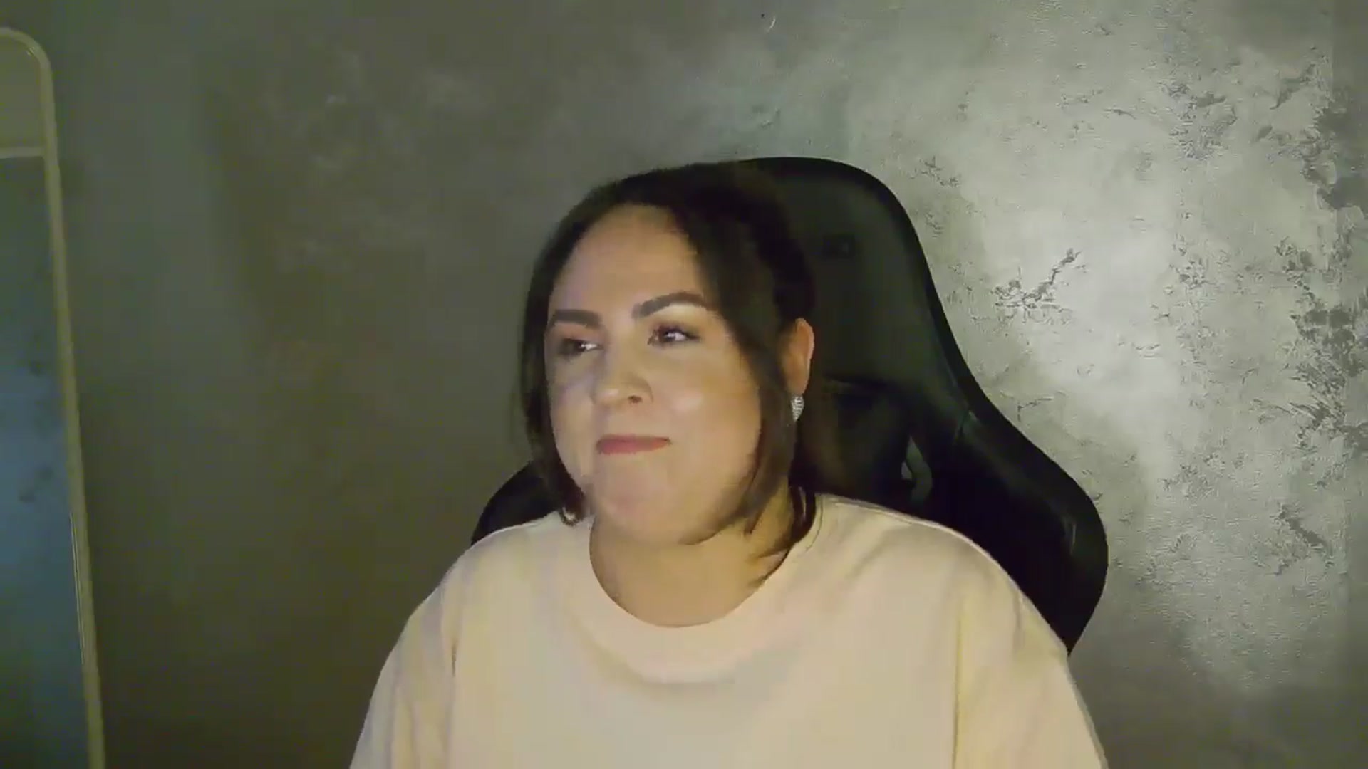 Gallery image thumbnail from NotVanilla's myfreecams stream on, 02/05/2026, 24:17 image 16 of 20
