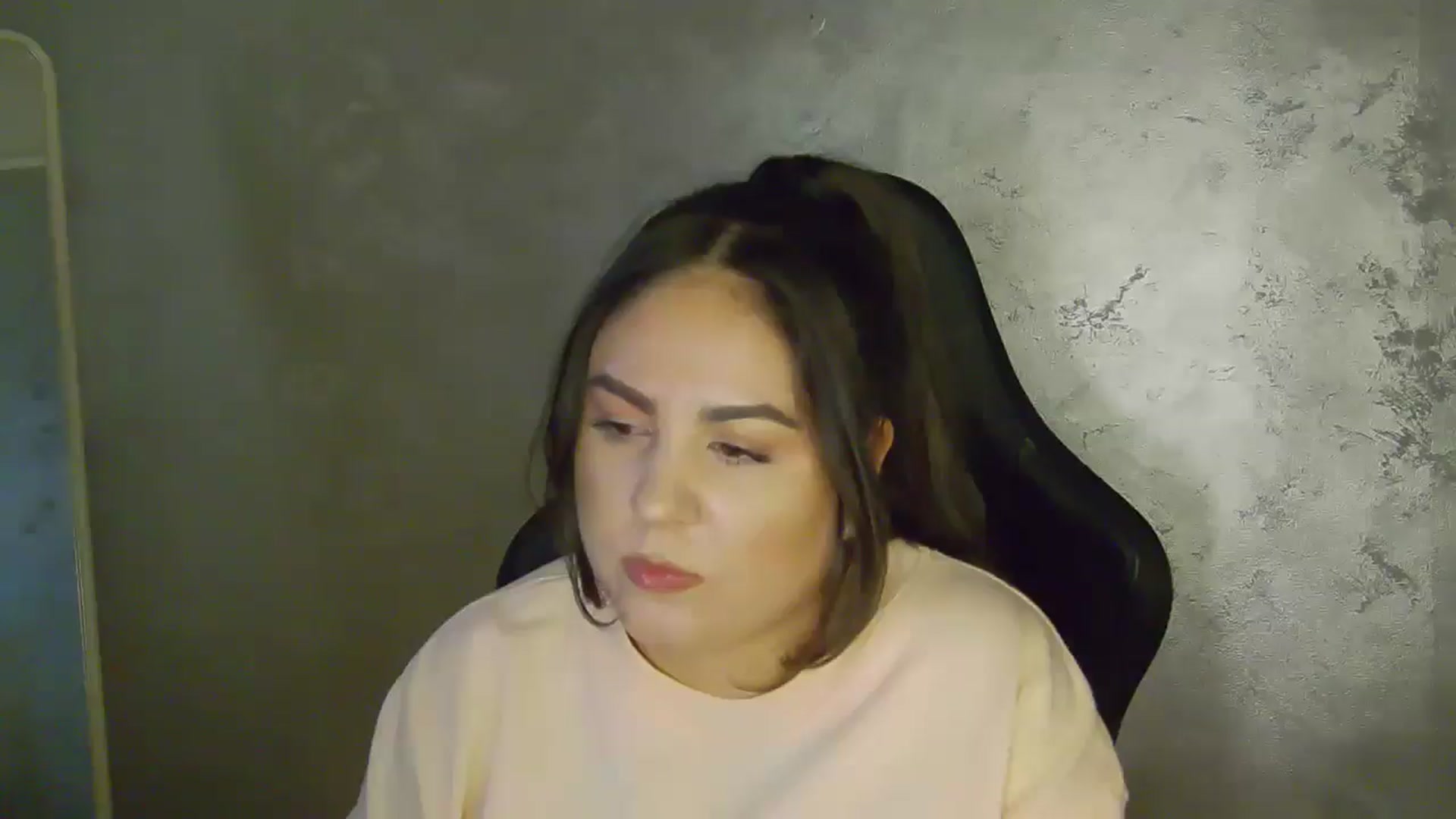 Gallery image thumbnail from NotVanilla's myfreecams stream on, 02/05/2026, 24:17 image 15 of 20