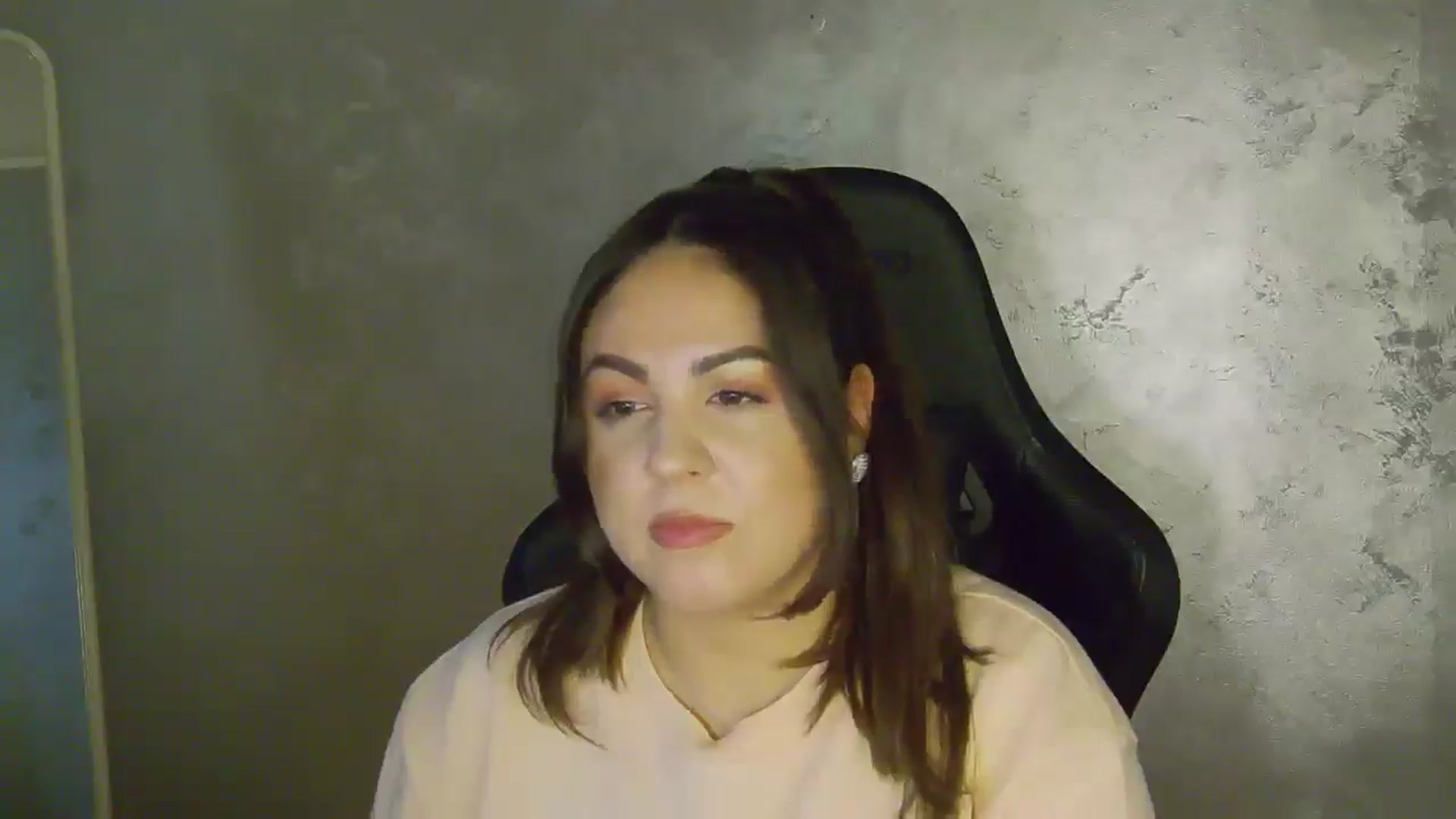 Gallery image thumbnail from NotVanilla's myfreecams stream on, 02/05/2026, 24:17 image 18 of 20