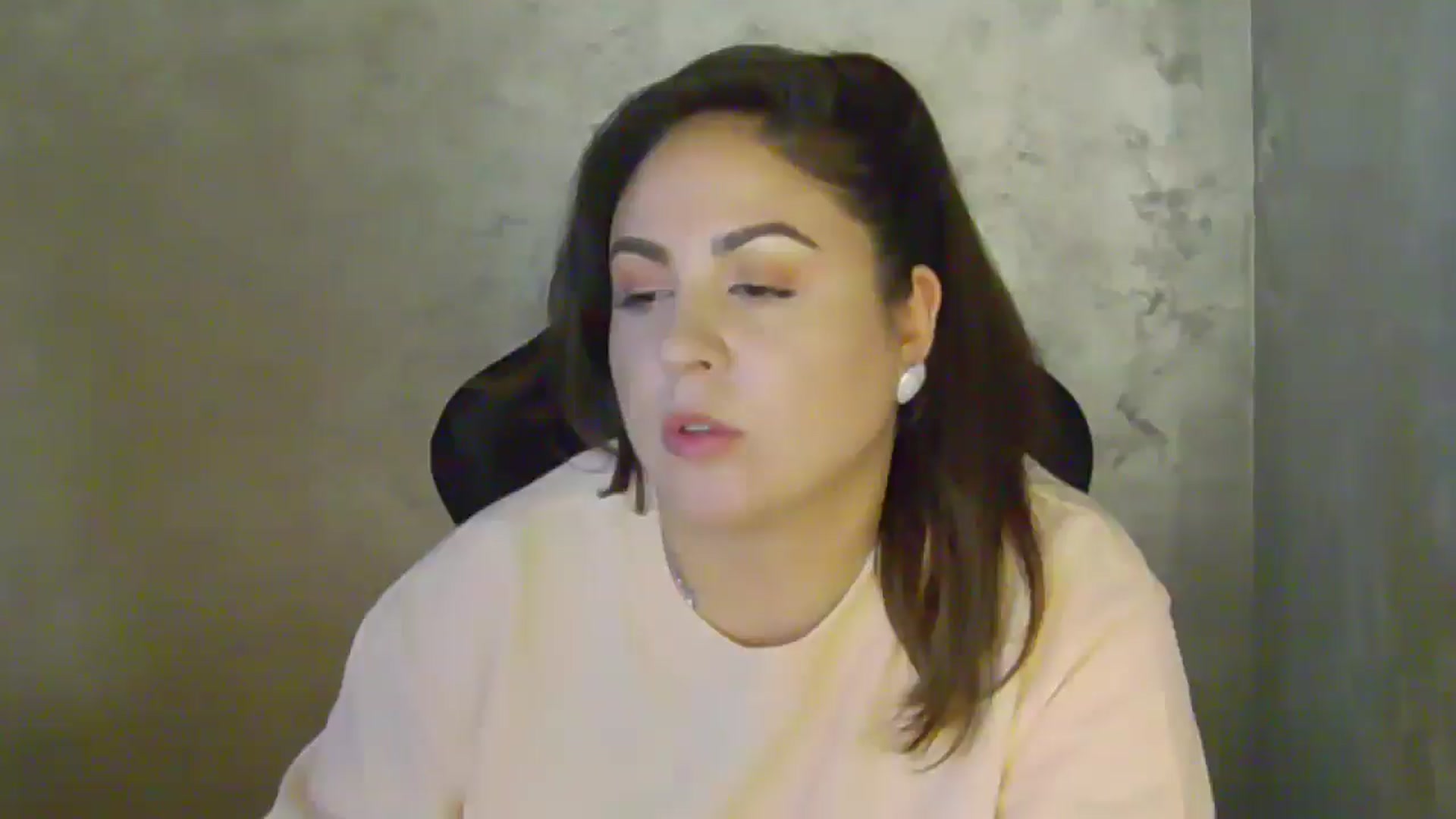 Gallery image thumbnail from NotVanilla's myfreecams stream on, 02/05/2026, 06:13 image 12 of 20