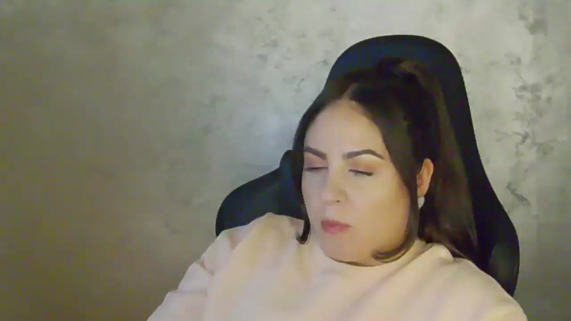 Gallery image thumbnail from NotVanilla's myfreecams stream on, 02/05/2026, 06:13 image 1 of 20
