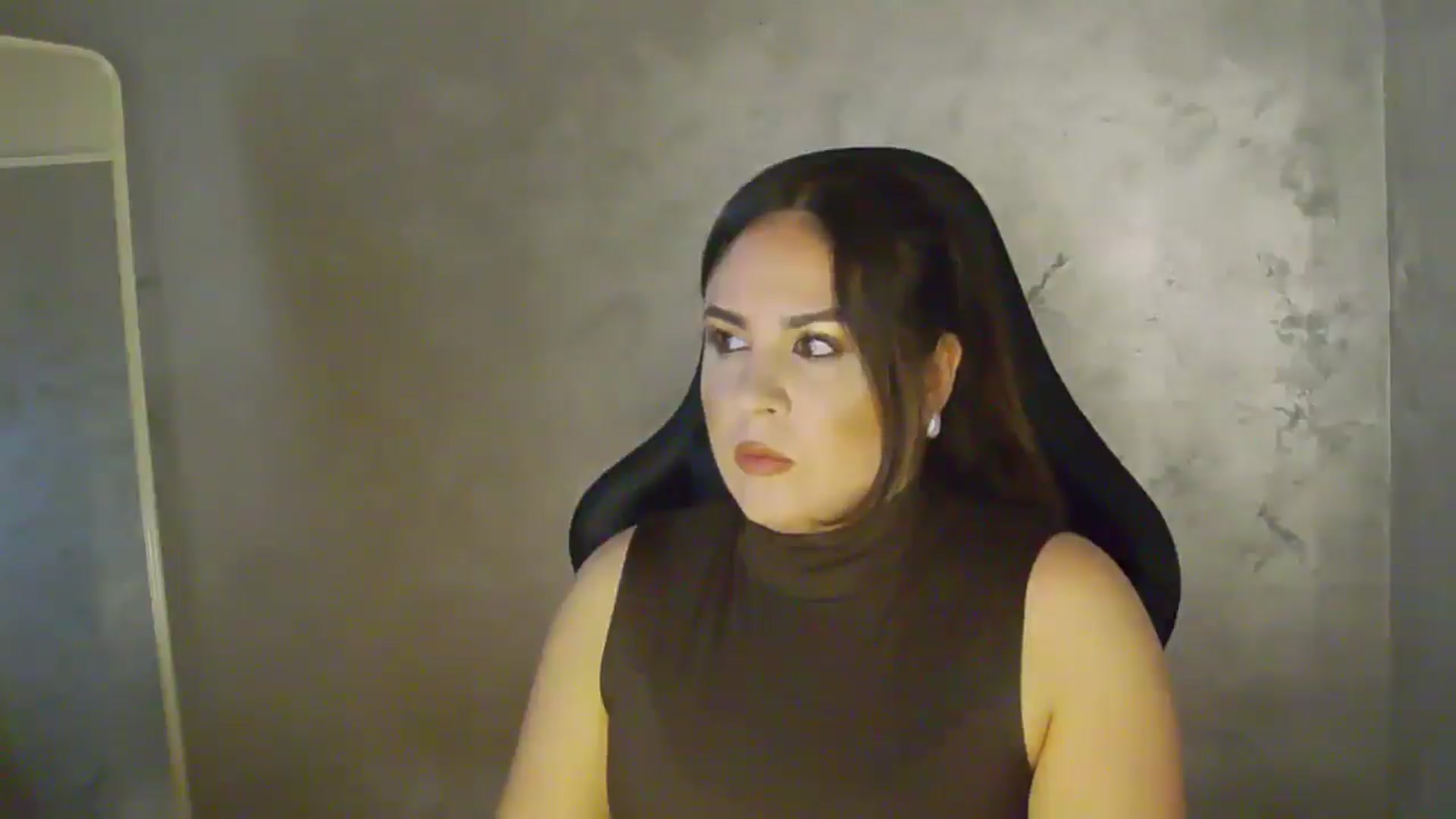 Gallery image thumbnail from NotVanilla's myfreecams stream on, 02/06/2026, 23:59 image 3 of 20