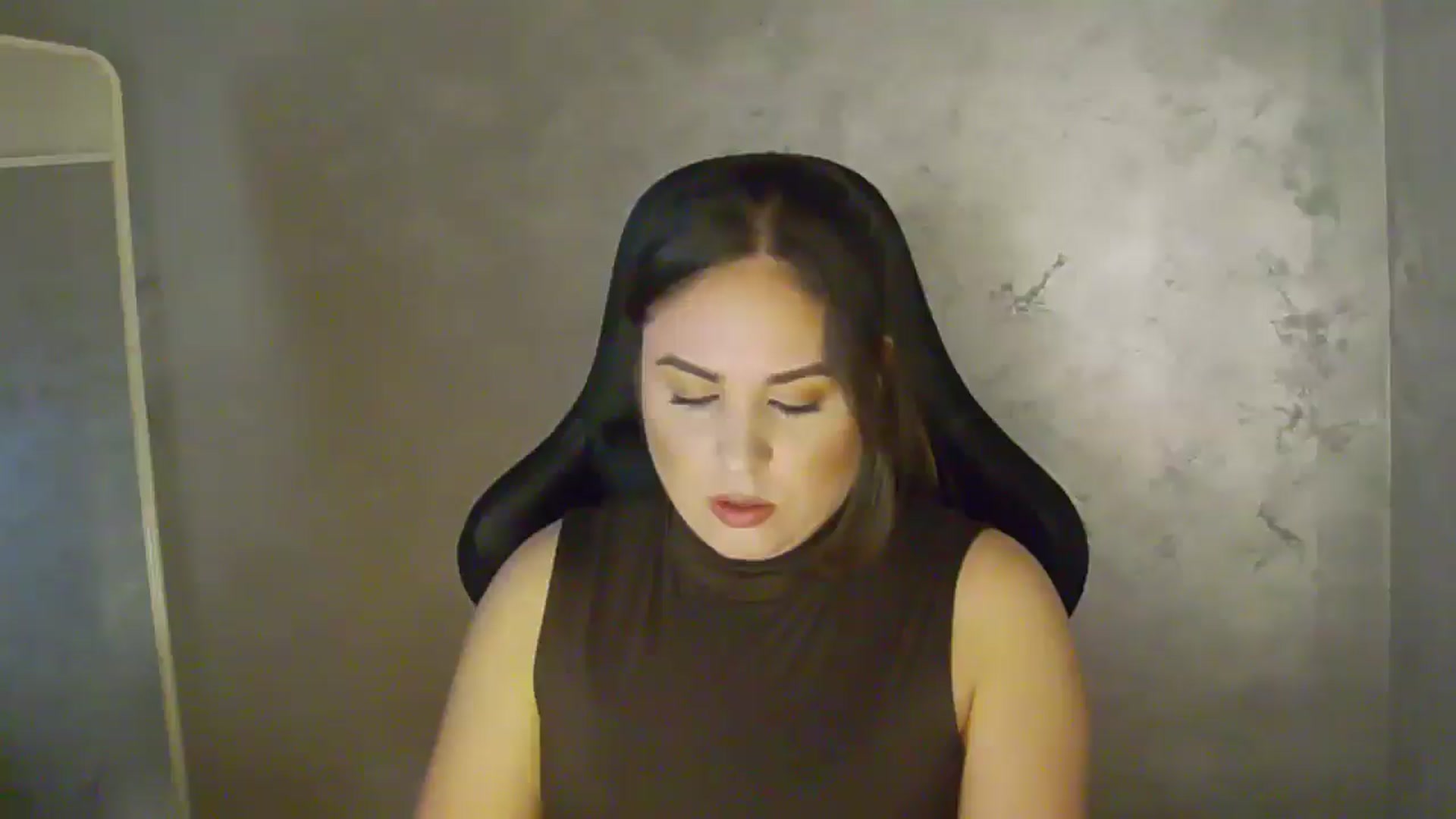 Gallery image thumbnail from NotVanilla's myfreecams stream on, 02/06/2026, 23:59 image 6 of 20