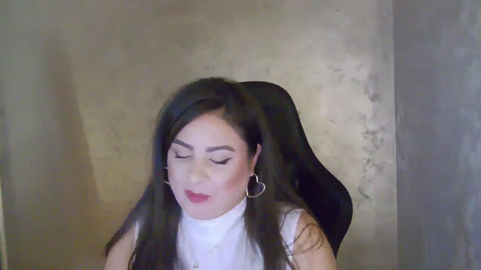 Gallery image thumbnail from NotVanilla's myfreecams stream on, 02/08/2026, 23:47 image 9 of 20