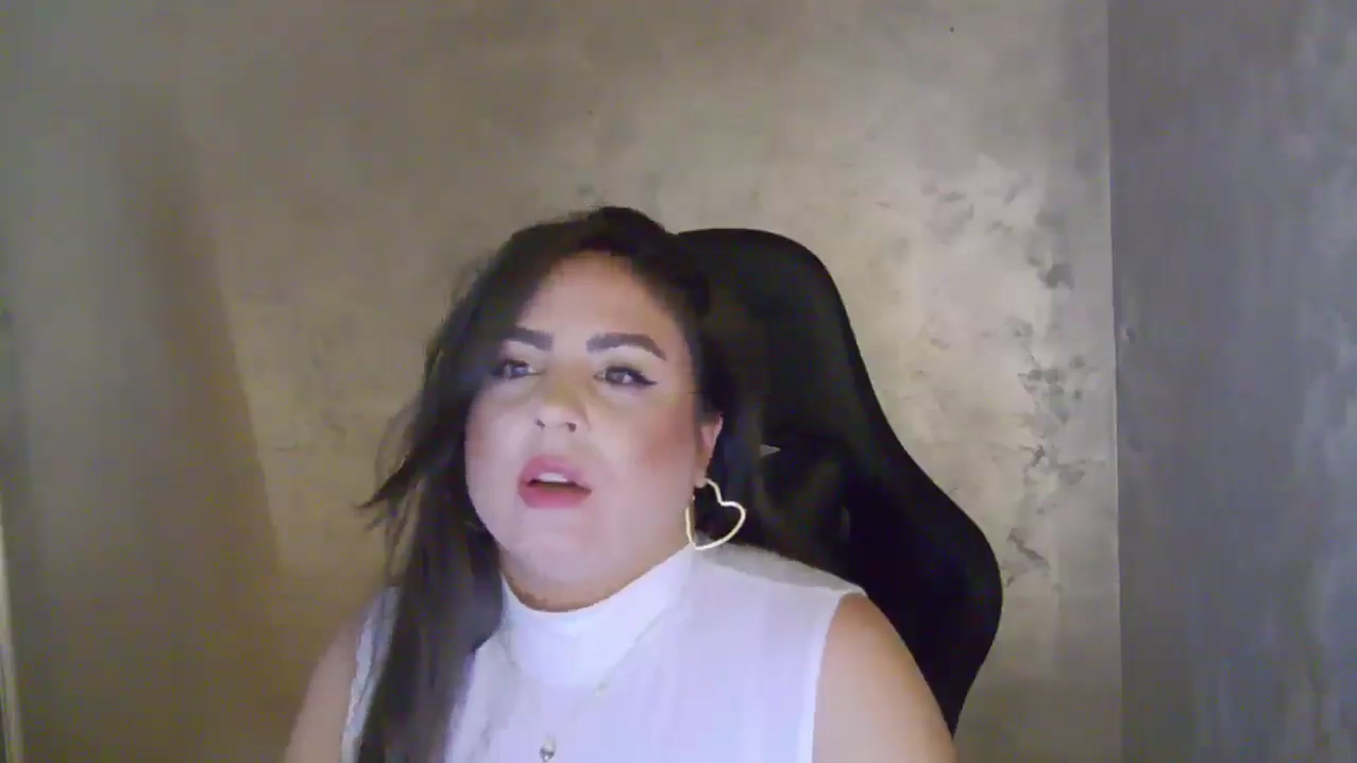 Gallery image thumbnail from NotVanilla's myfreecams stream on, 02/08/2026, 23:47 image 14 of 20