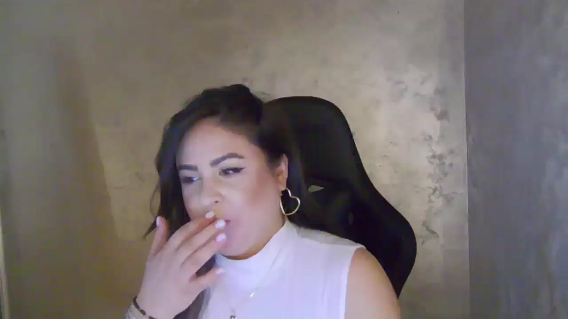 Gallery image thumbnail from NotVanilla's myfreecams stream on, 02/08/2026, 23:47 image 12 of 20
