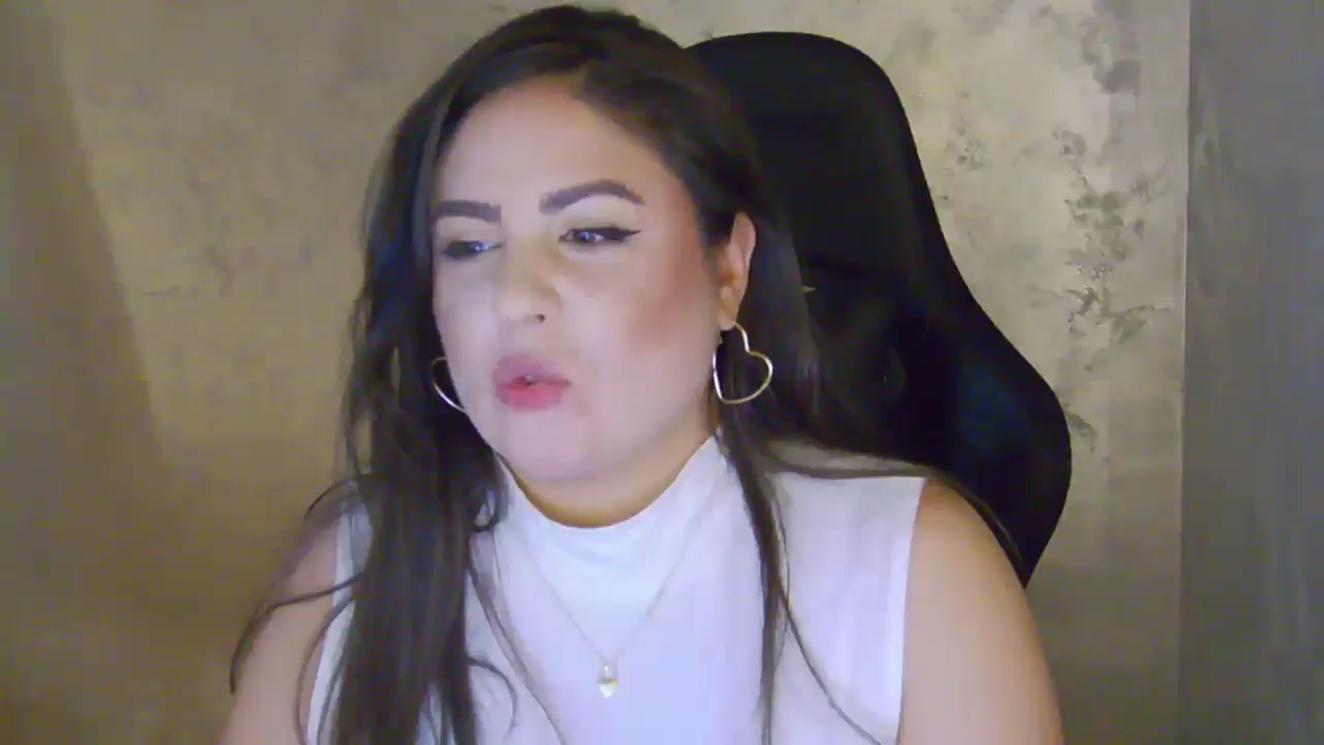 Gallery image thumbnail from NotVanilla's myfreecams stream on, 02/09/2026, 24:54 image 7 of 20