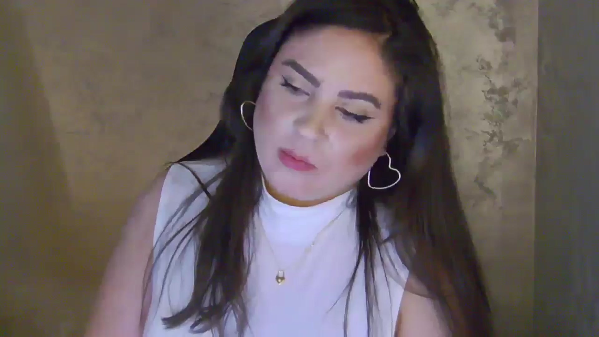 Gallery image thumbnail from NotVanilla's myfreecams stream on, 02/09/2026, 24:54 image 15 of 20