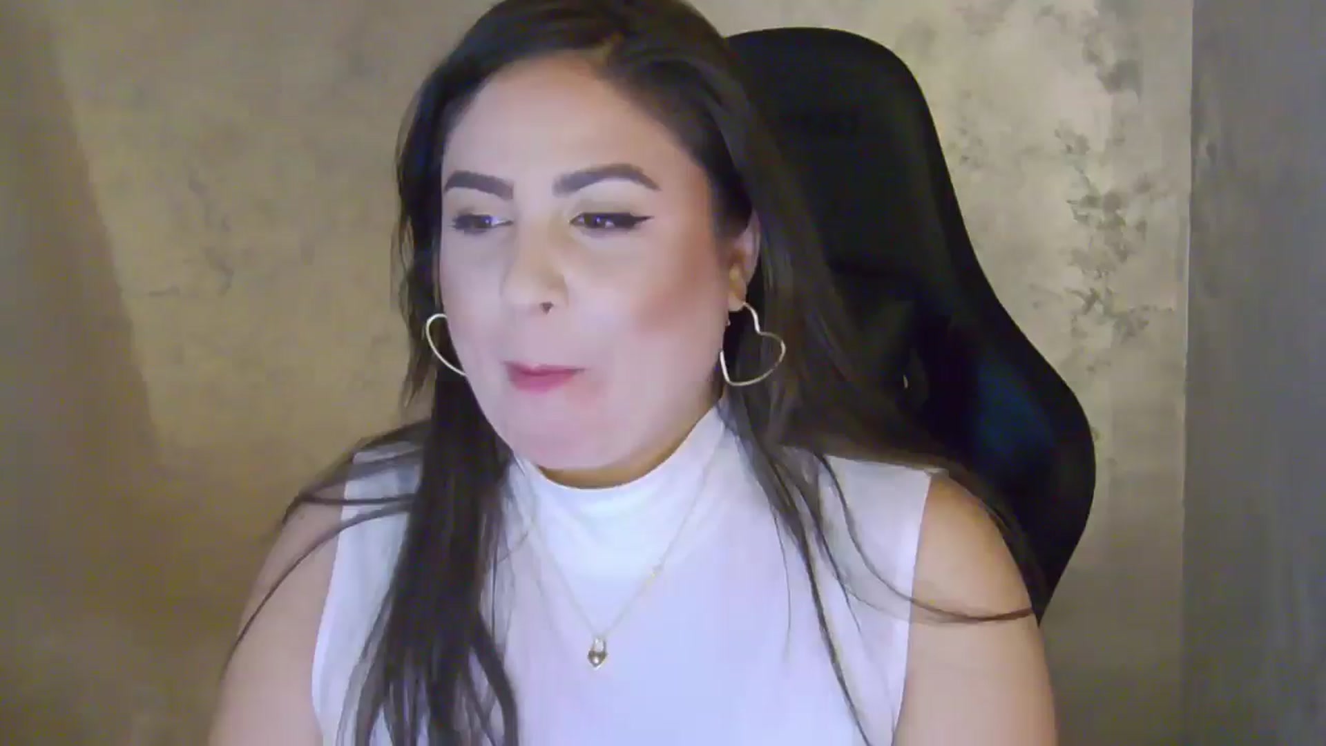 Gallery image thumbnail from NotVanilla's myfreecams stream on, 02/09/2026, 24:54 image 3 of 20