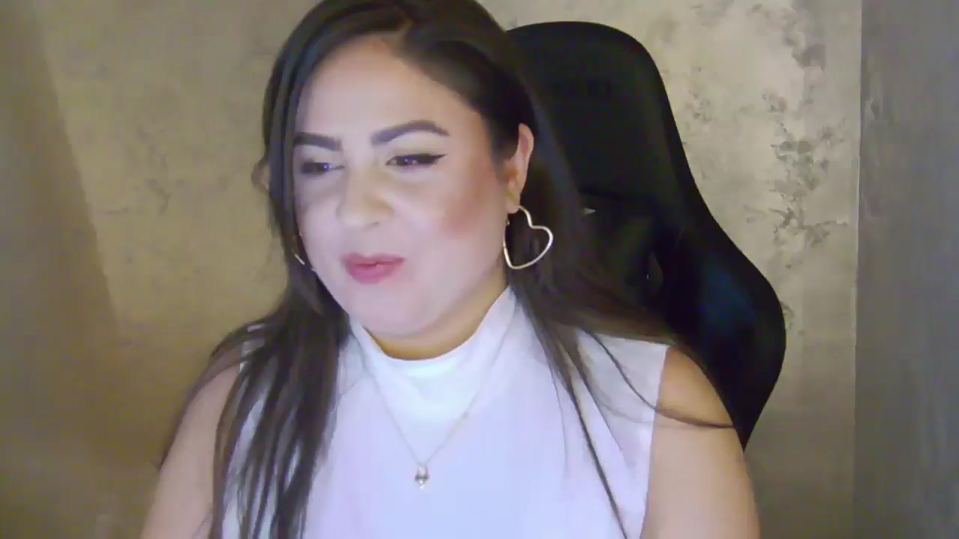 Gallery image thumbnail from NotVanilla's myfreecams stream on, 02/09/2026, 24:54 image 1 of 20