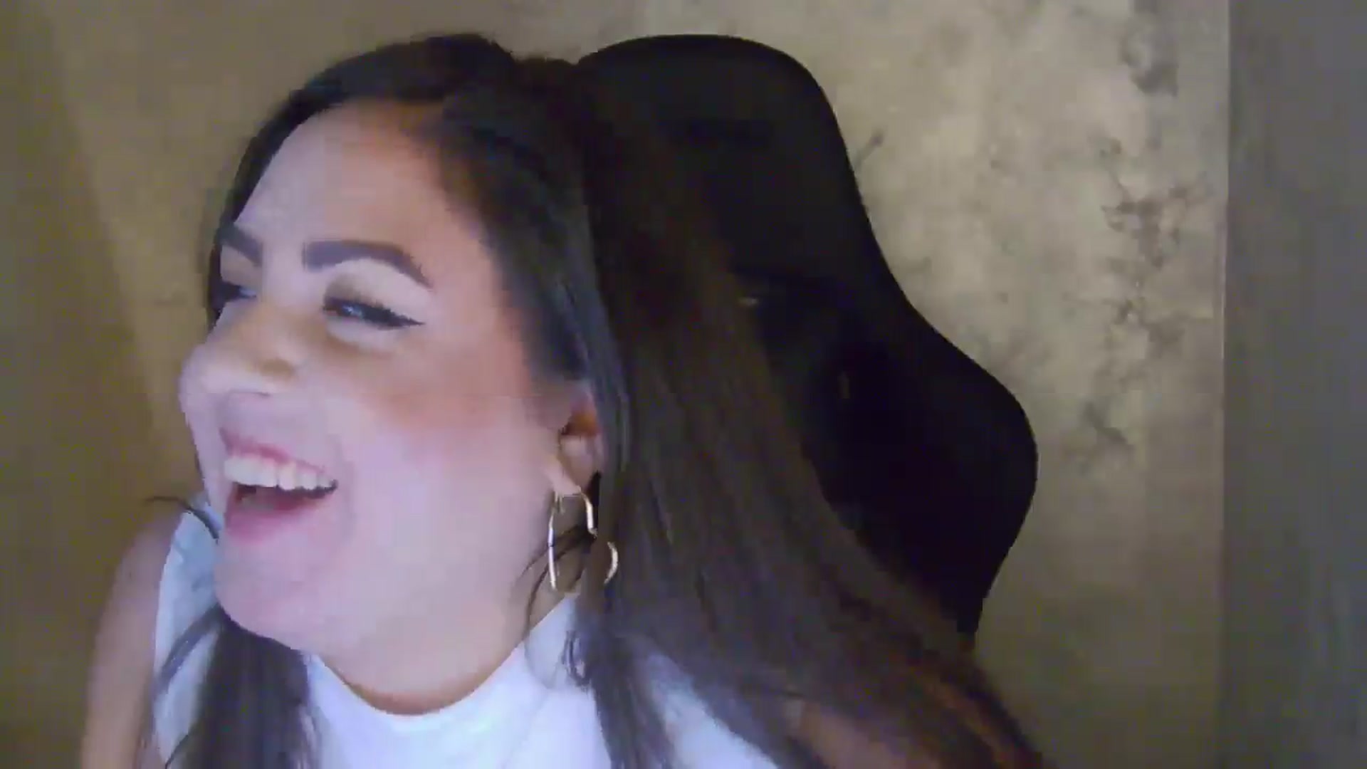 Gallery image thumbnail from NotVanilla's myfreecams stream on, 02/09/2026, 24:54 image 14 of 20