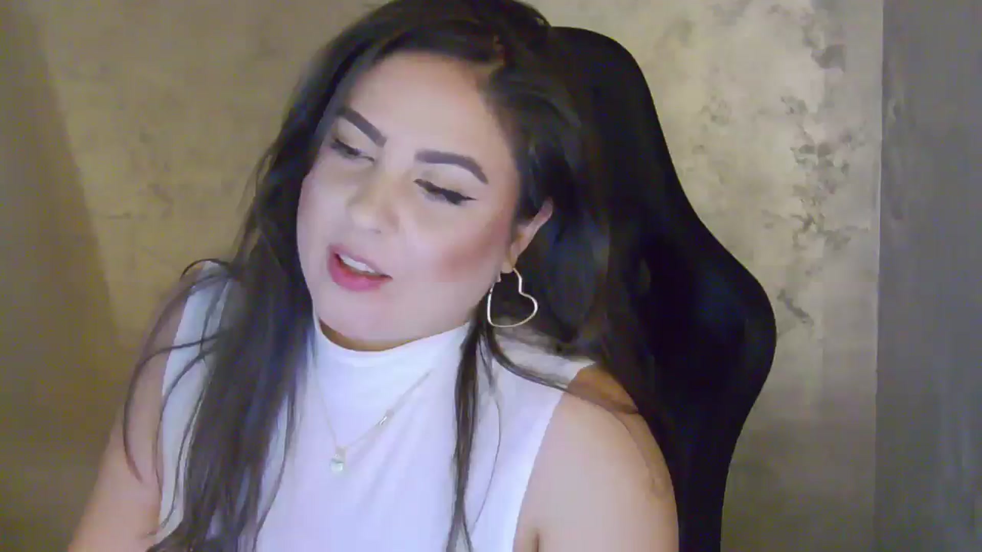 Gallery image thumbnail from NotVanilla's myfreecams stream on, 02/09/2026, 24:54 image 10 of 20