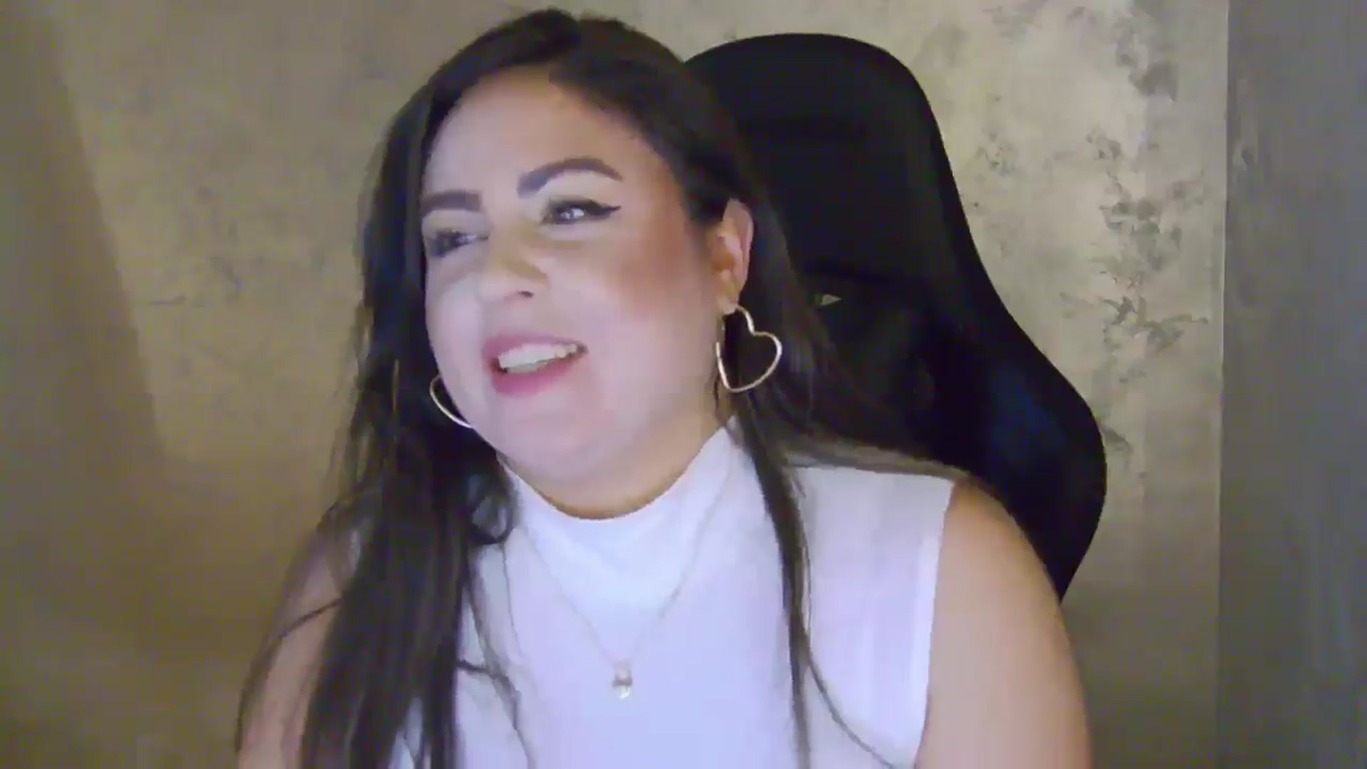 Gallery image thumbnail from NotVanilla's myfreecams stream on, 02/09/2026, 24:54 image 8 of 20