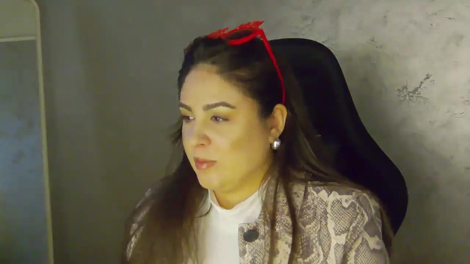 Gallery image thumbnail from NotVanilla's myfreecams stream on, 02/15/2026, 24:01 image 17 of 20