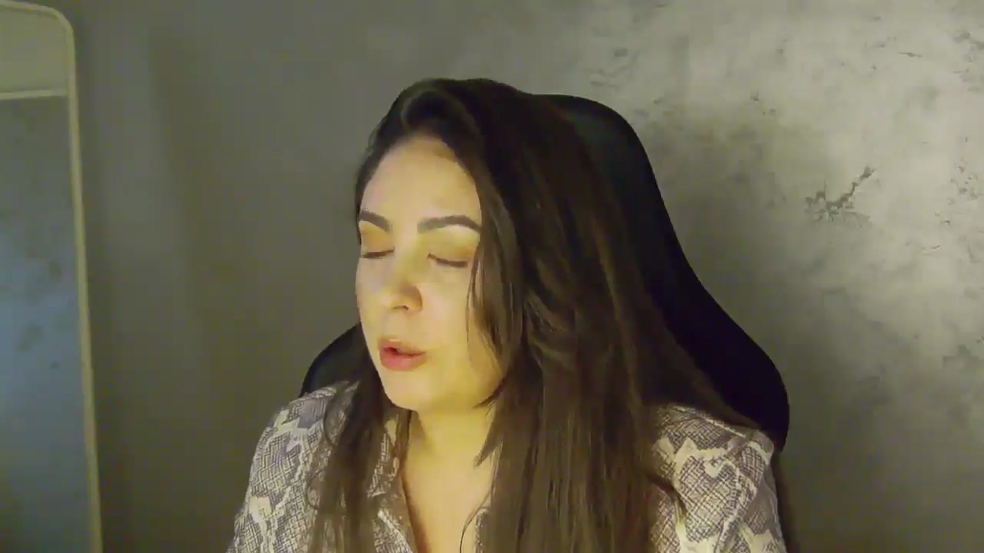 Gallery image thumbnail from NotVanilla's myfreecams stream on, 02/15/2026, 01:16 image 14 of 20