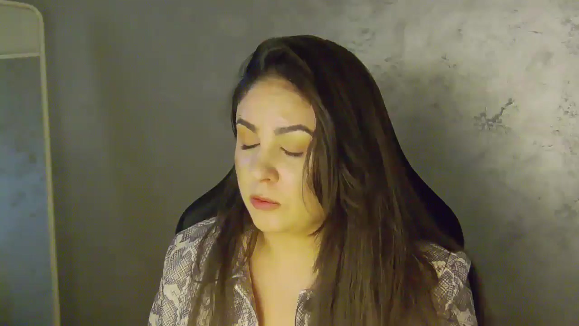 Gallery image thumbnail from NotVanilla's myfreecams stream on, 02/15/2026, 01:16 image 10 of 20